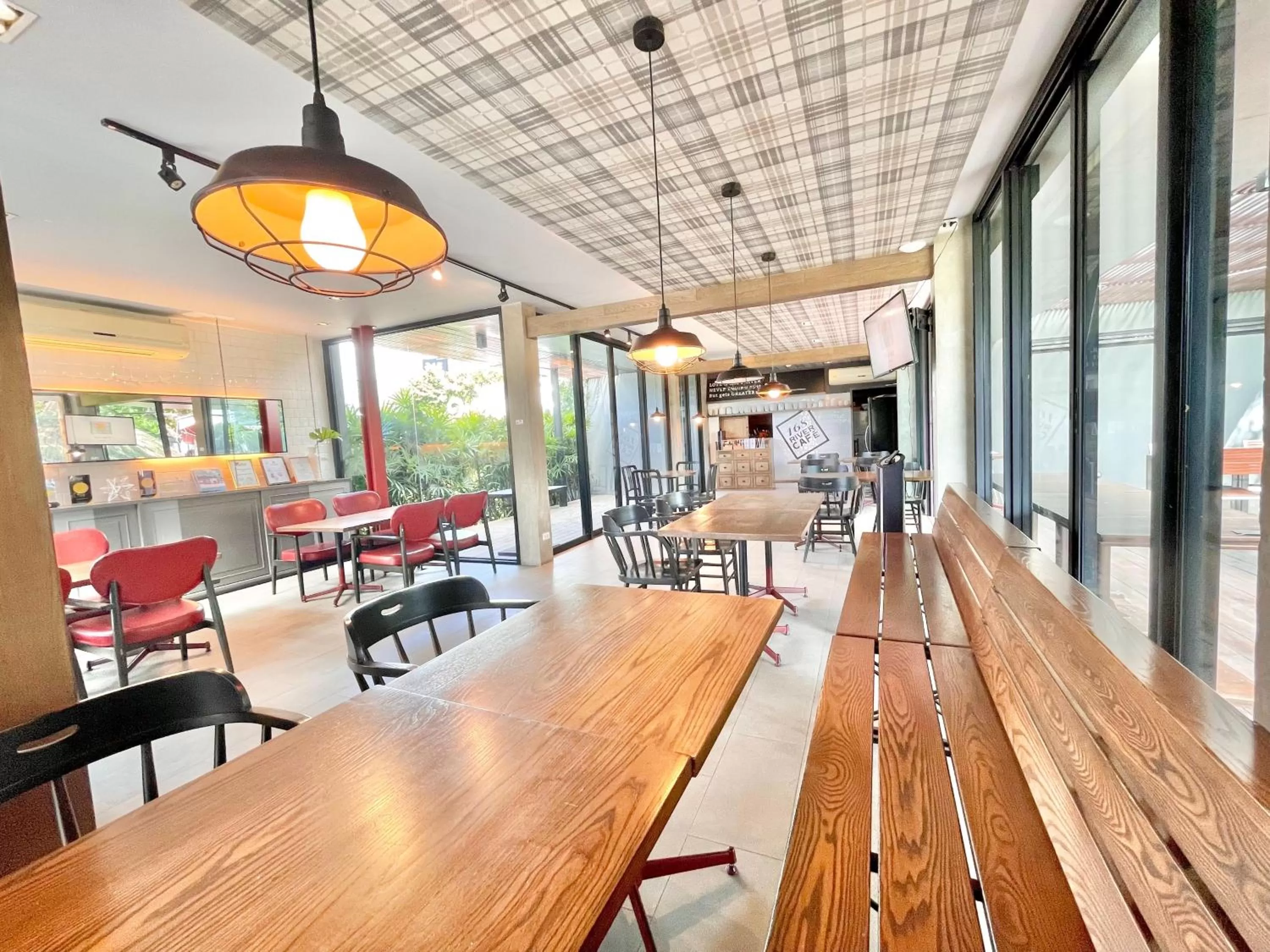 Restaurant/places to eat in Zensala Riverpark Resort-SHA Extra Plus