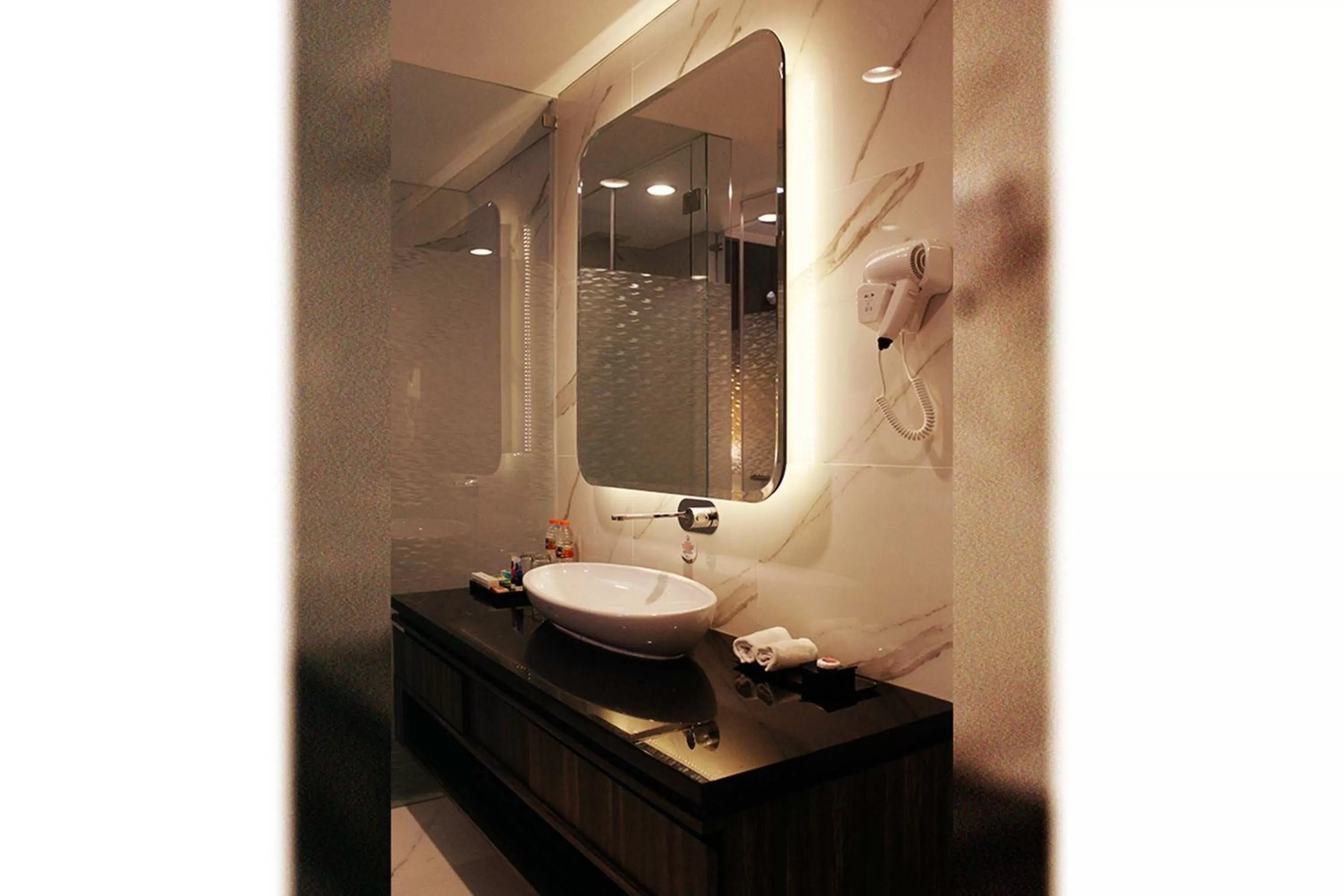 Bathroom in Vasaka Hotel Jakarta Managed by Dafam