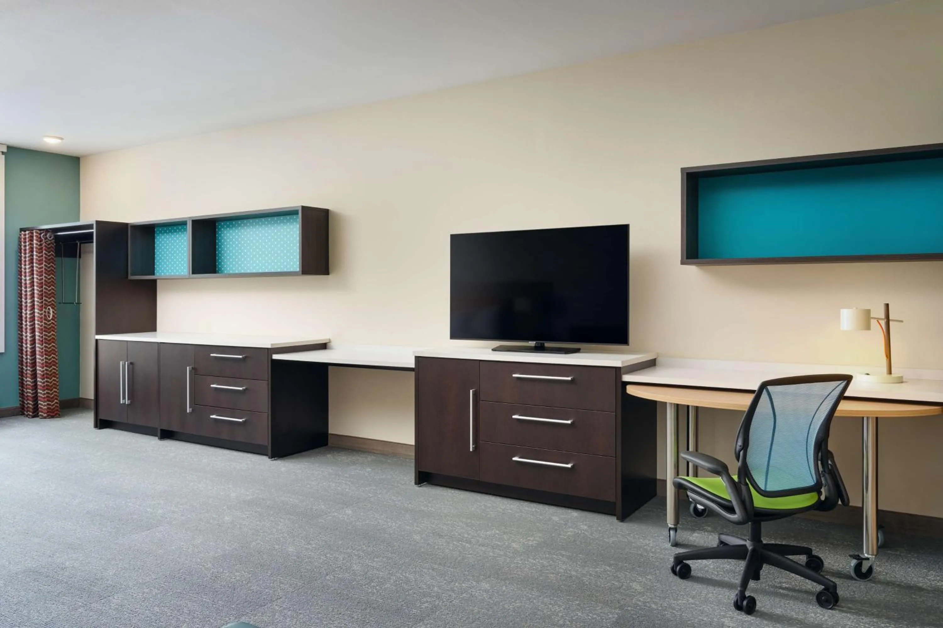 Bedroom in Home2 Suites By Hilton Richmond Glenside