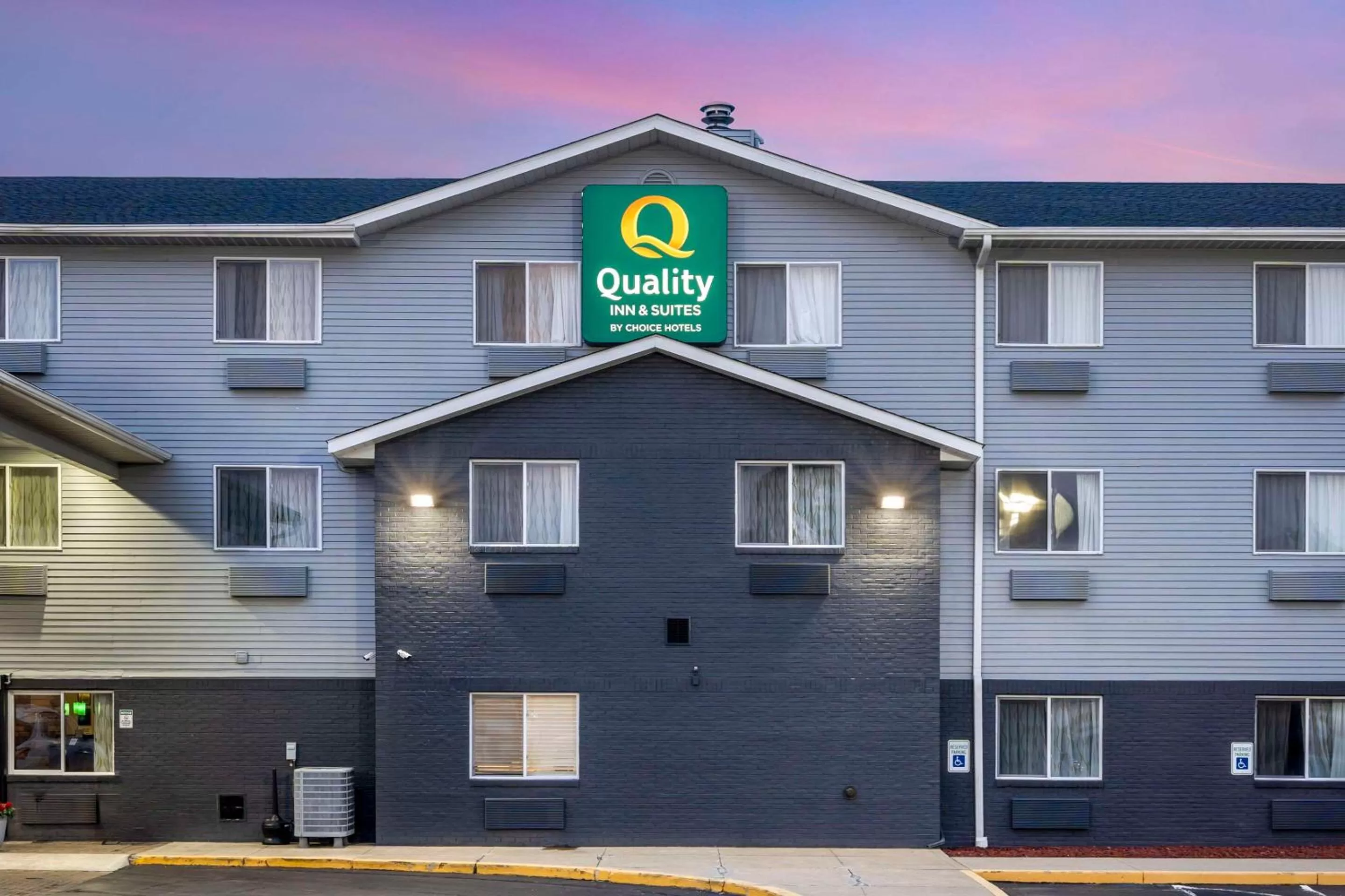 Property building in Quality Inn & Suites Delaware South