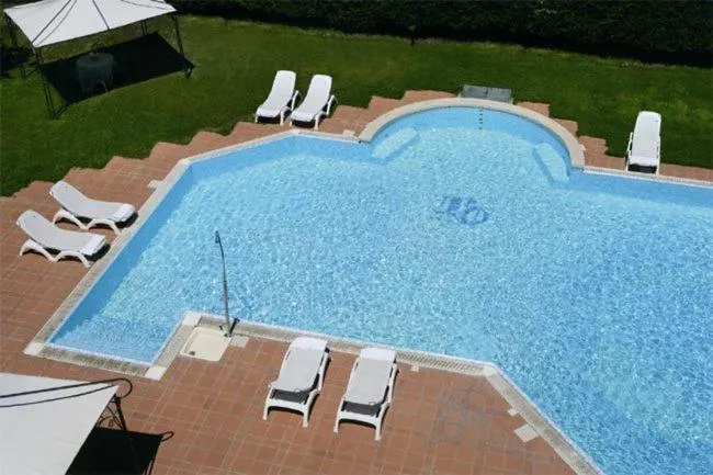Swimming pool in Hotel Olimpia