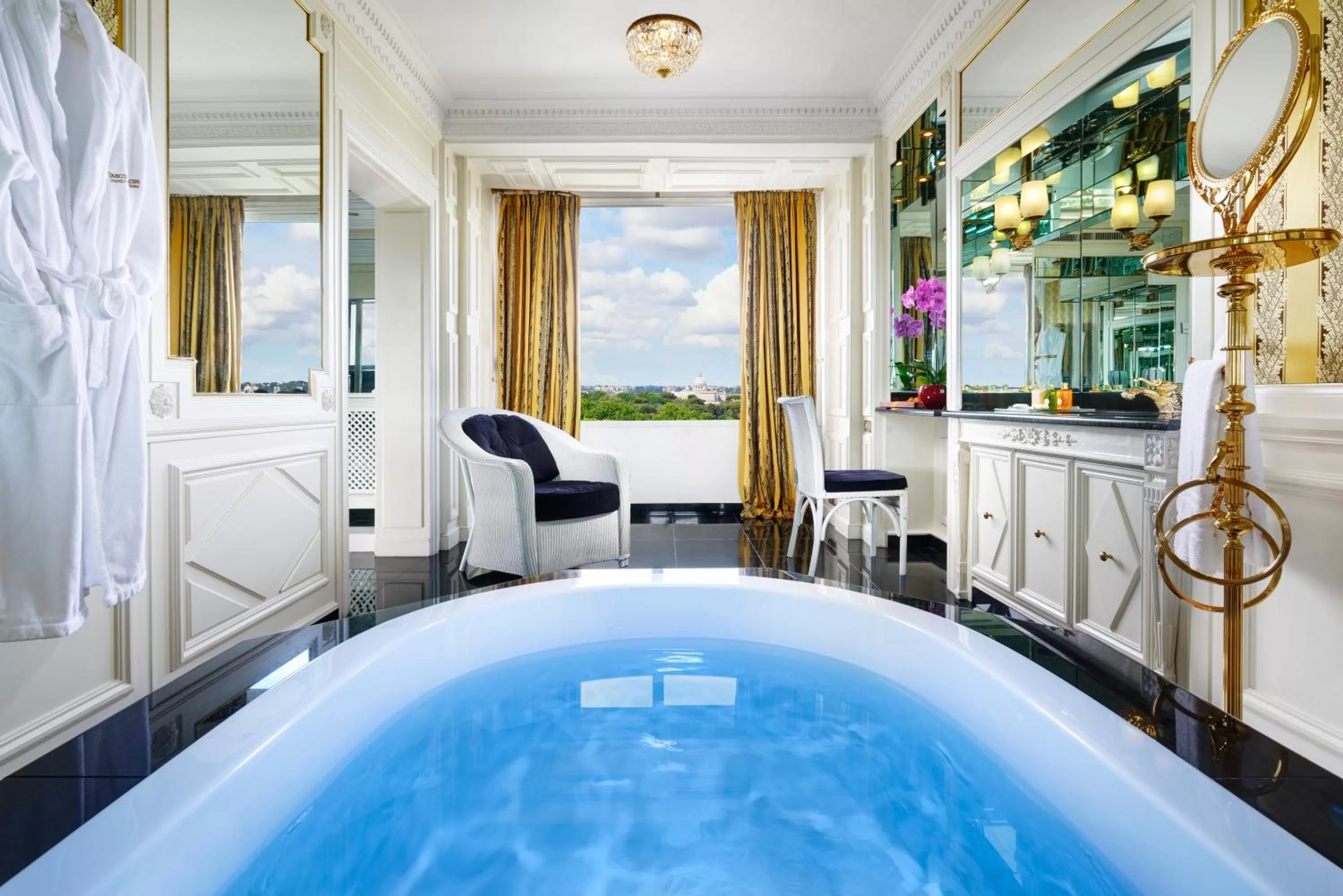 Bathroom in Parco dei Principi Grand Hotel & SPA