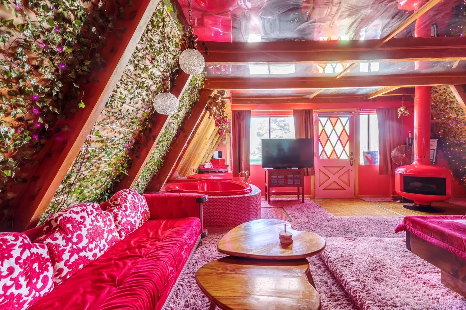 Hicksville Pines Chalets & Motel