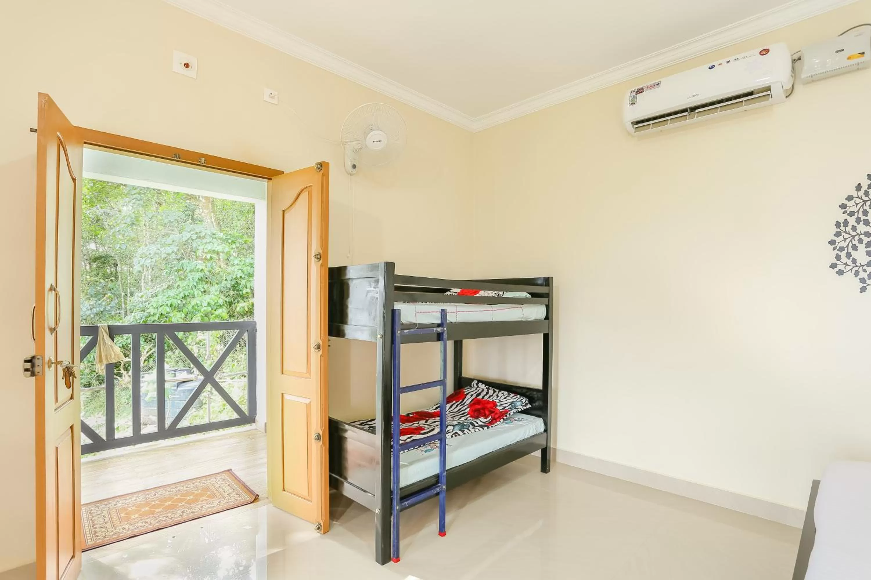 Bunk Bed in Woodrose Resort