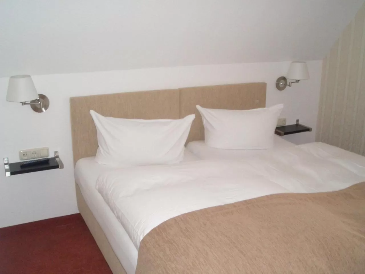 Bed in Hotel Doberaner Hof