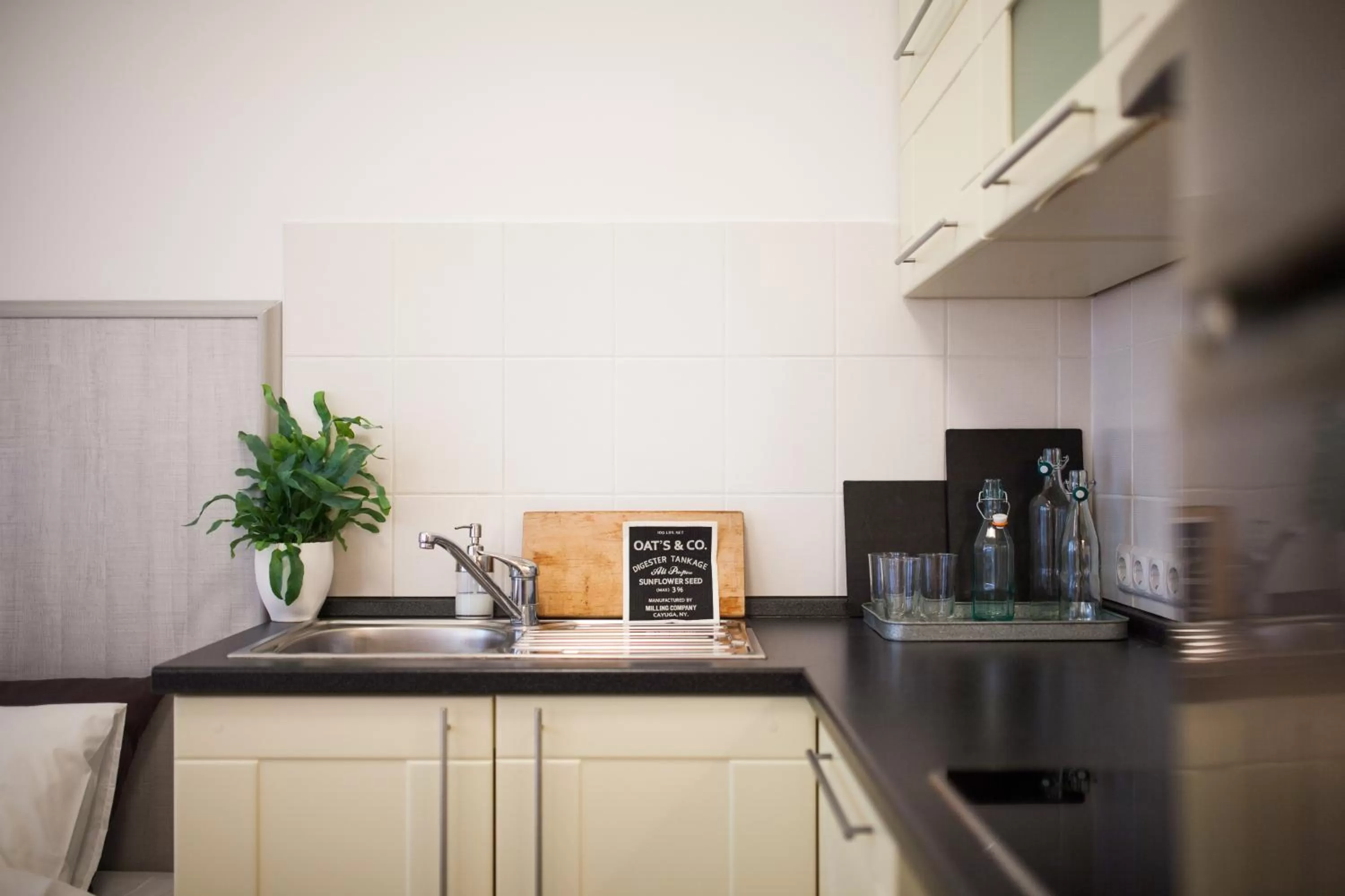 Kitchen or kitchenette in Lord Residence