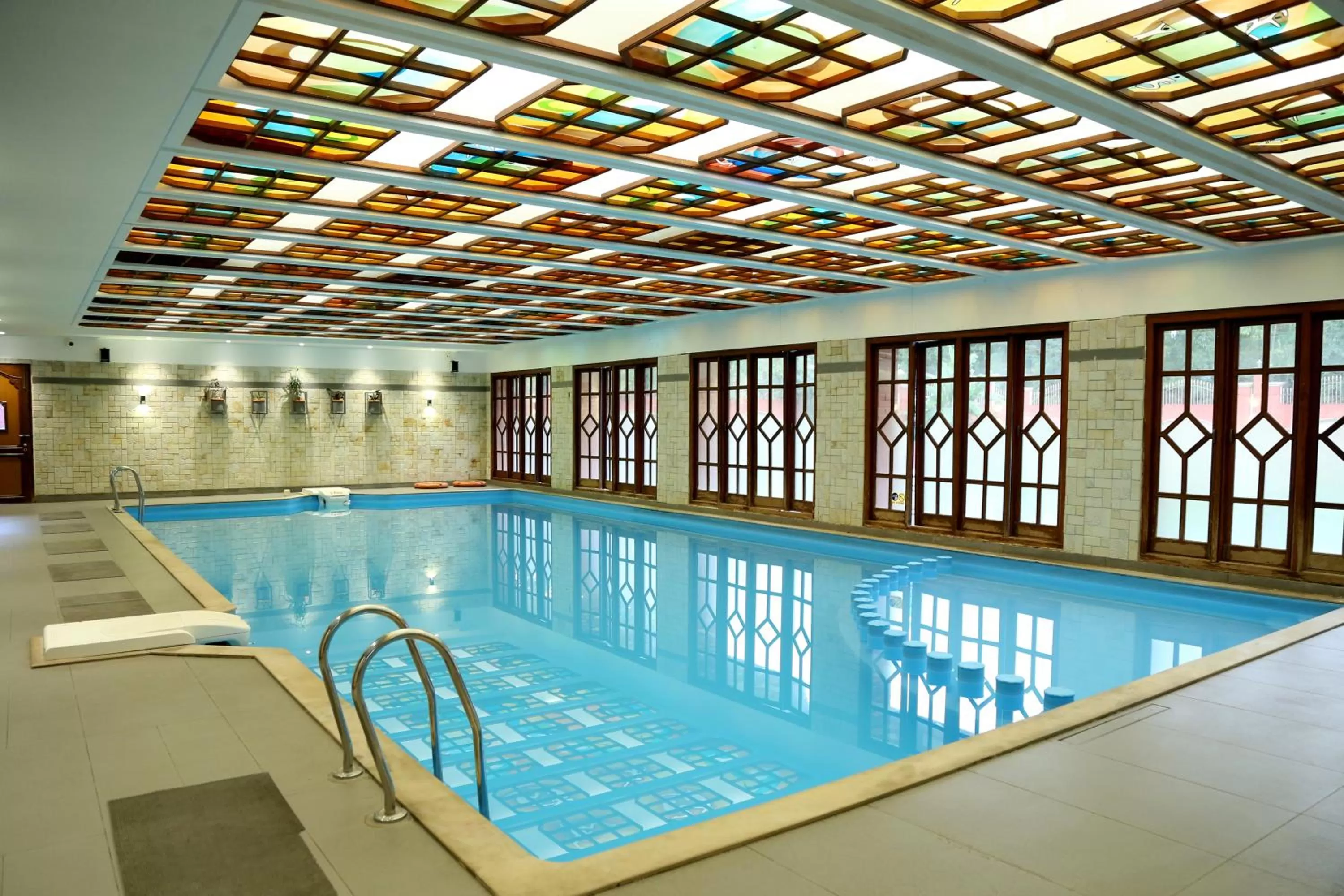 Swimming pool in Hotel AGC