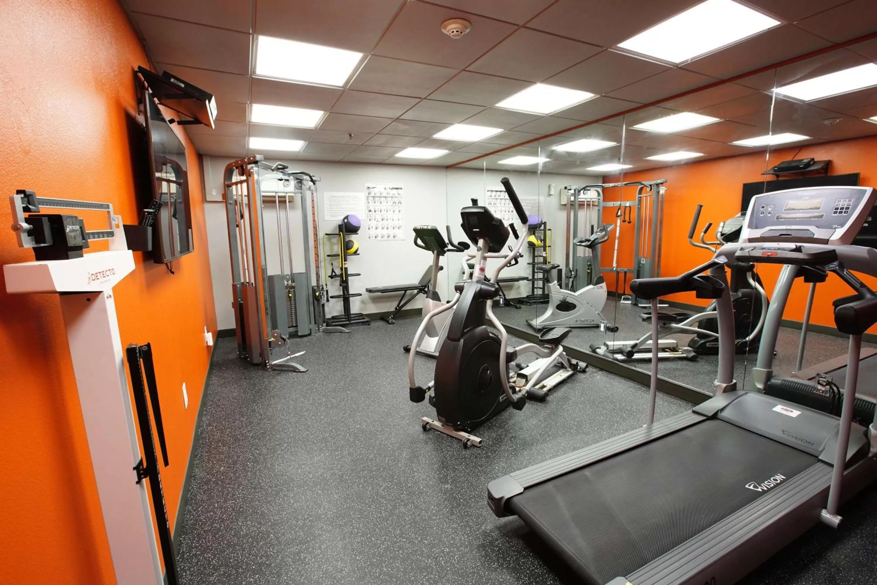 Fitness centre/facilities, Fitness Center/Facilities in Best Western Paramus Hotel & Suites