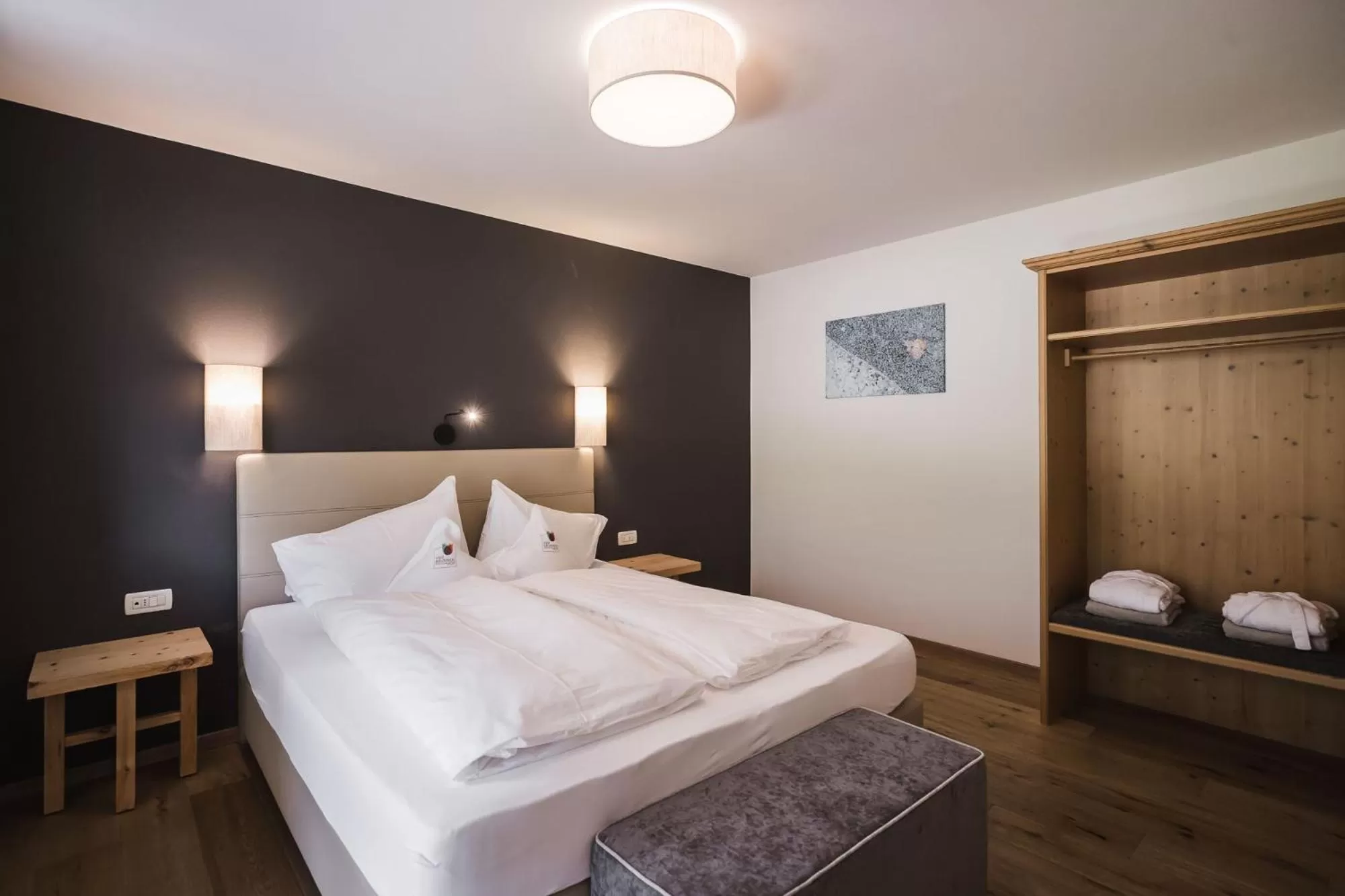 Bed in Vierbrunnenhof