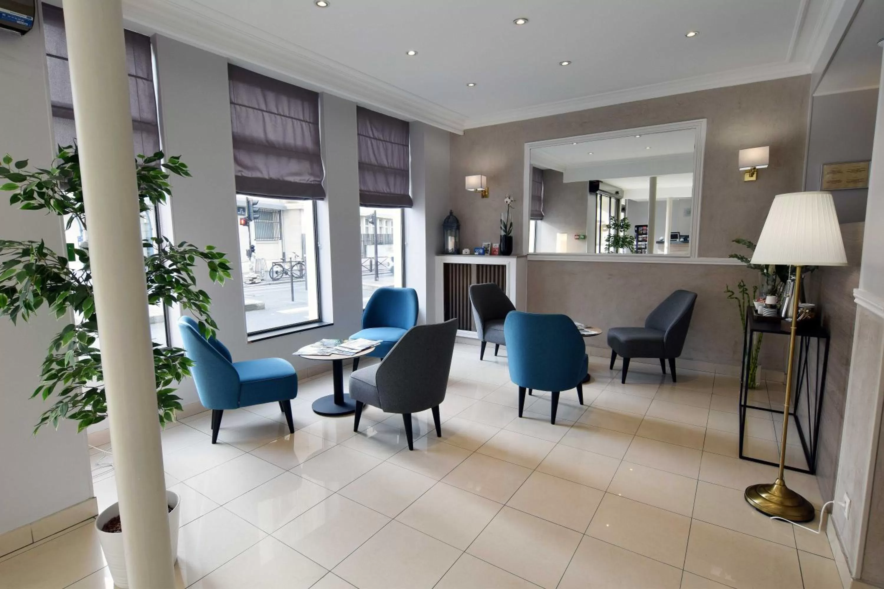 Living room in Alyss Saphir Cambronne Eiffel