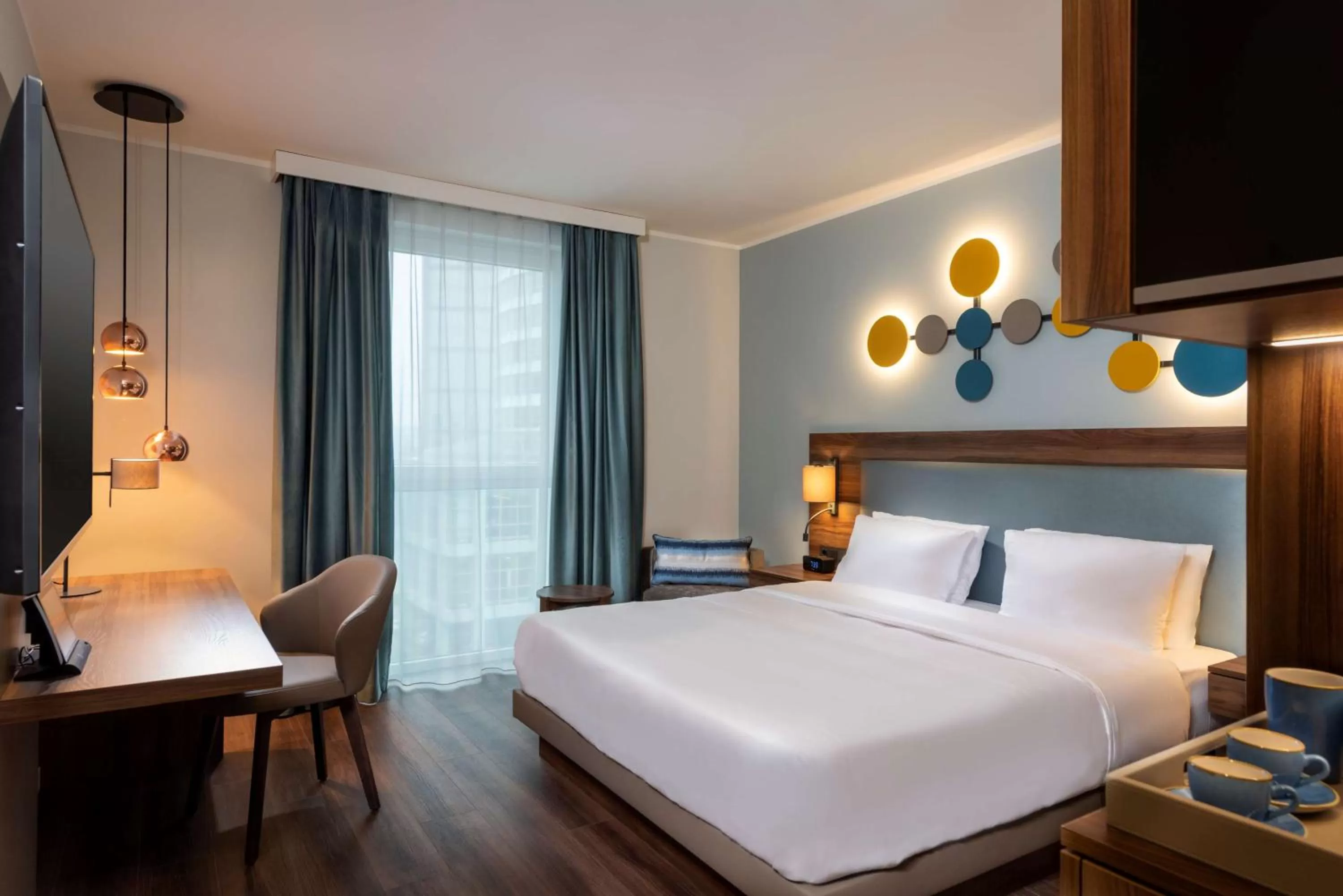 Photo of the whole room, Bed in Hyatt House Frankfurt Eschborn