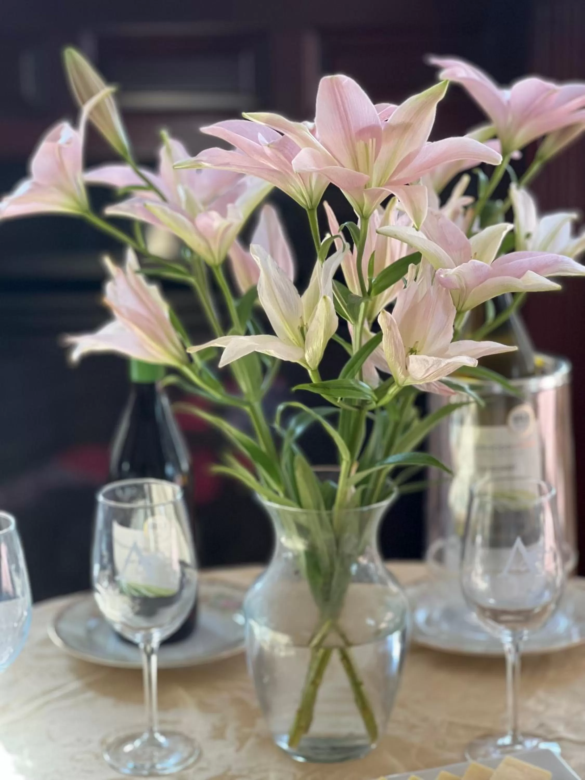 Food and drinks in Almondy Inn Bed & Breakfast