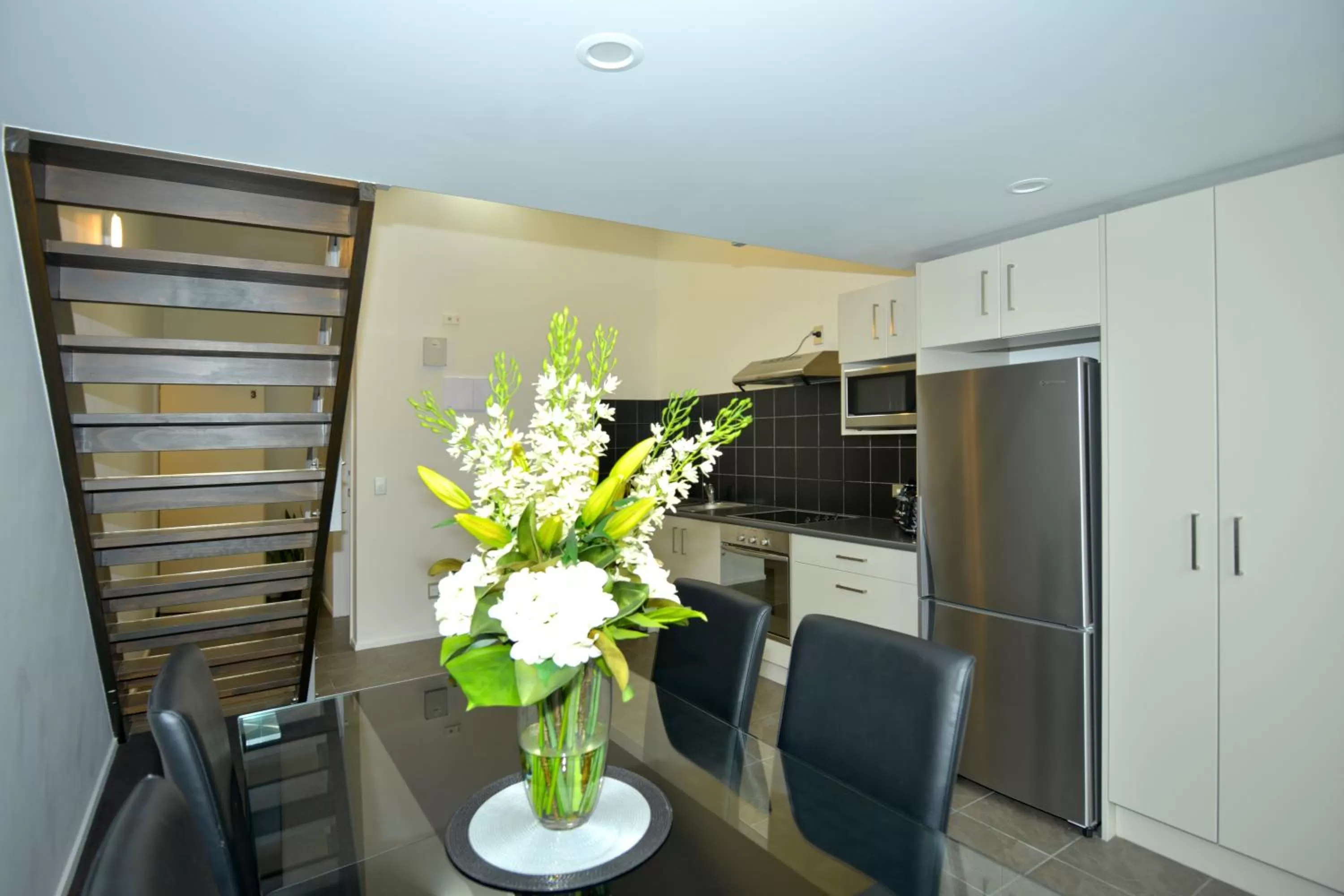 Dining area in Southwark Hotel & Apartments