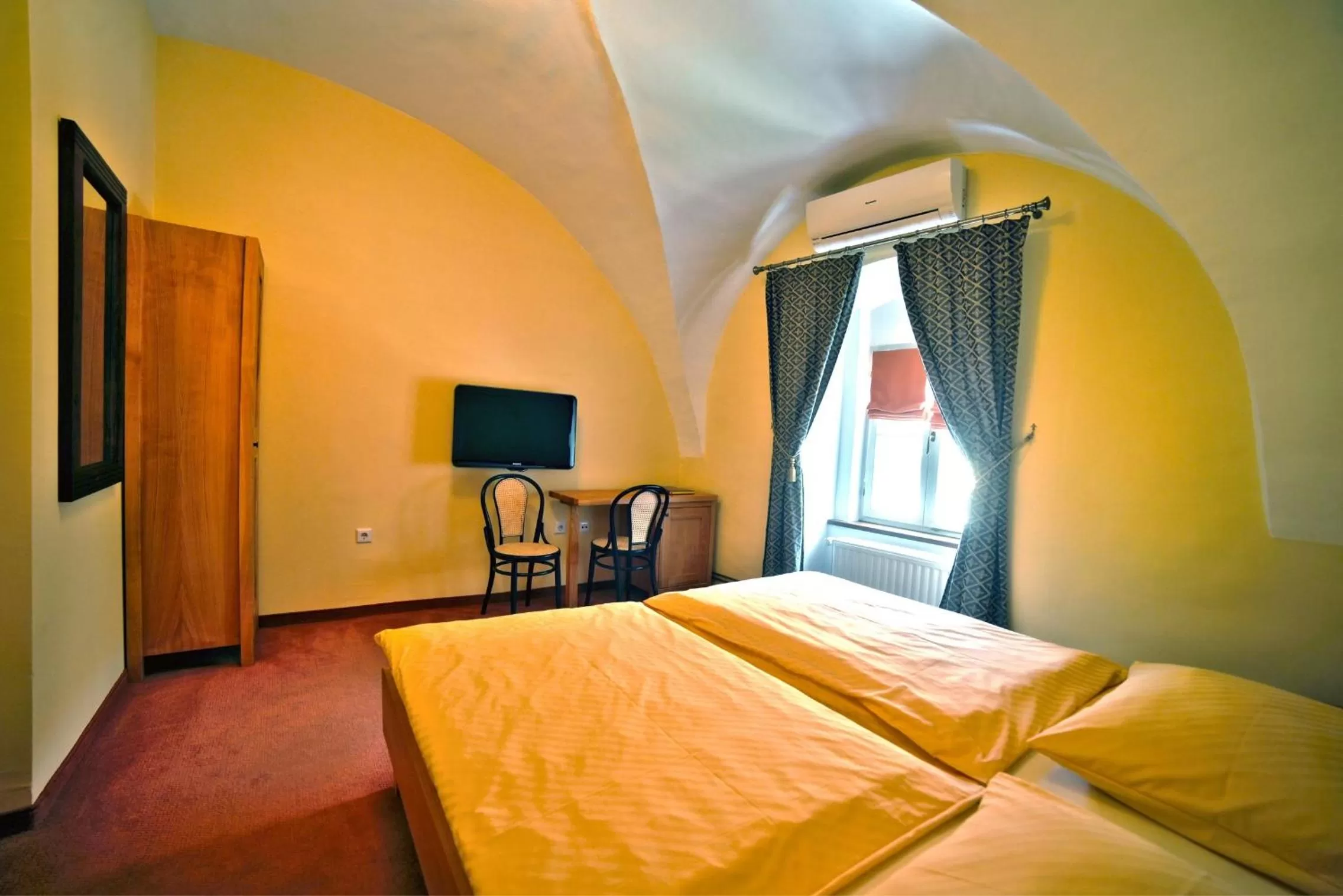 Double Room with Balcony in Bed & Breakfast Šilak