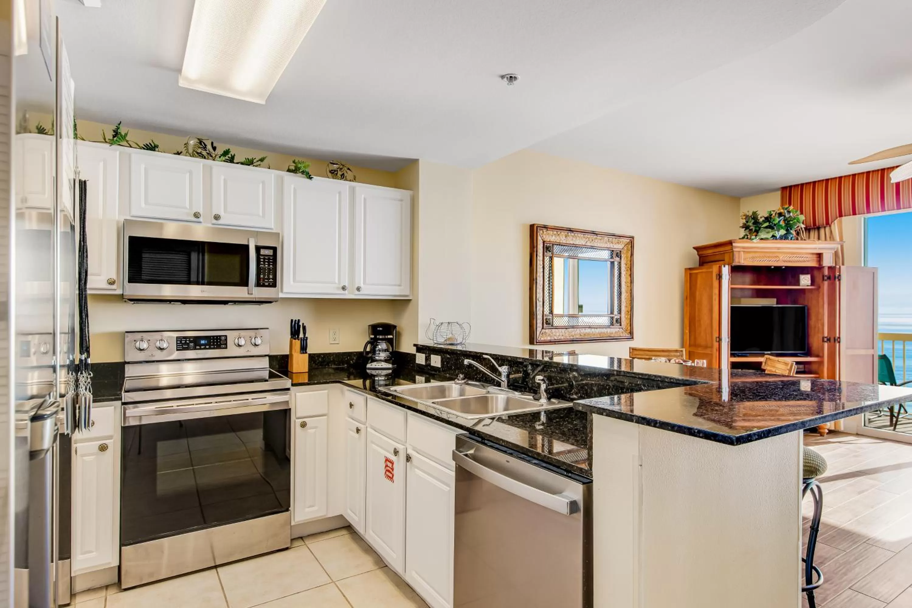 Kitchen/Kitchenette in Calypso 603W