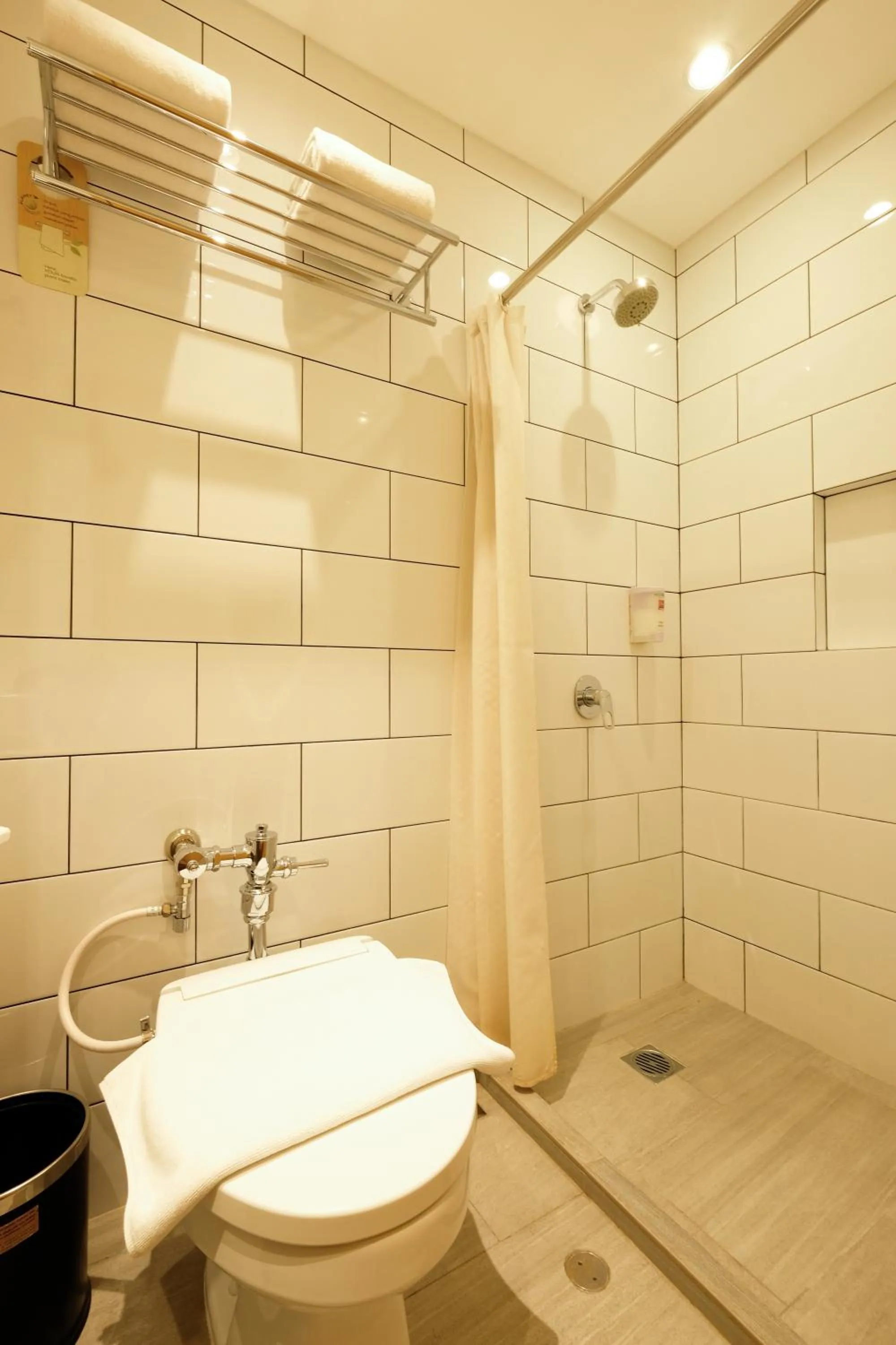 Bathroom in Ibis Jakarta Arcadia