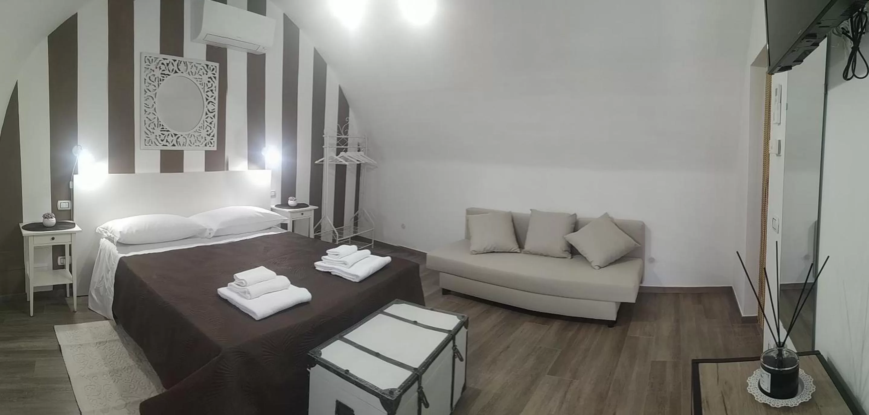 Bed in Comeacasa B&B