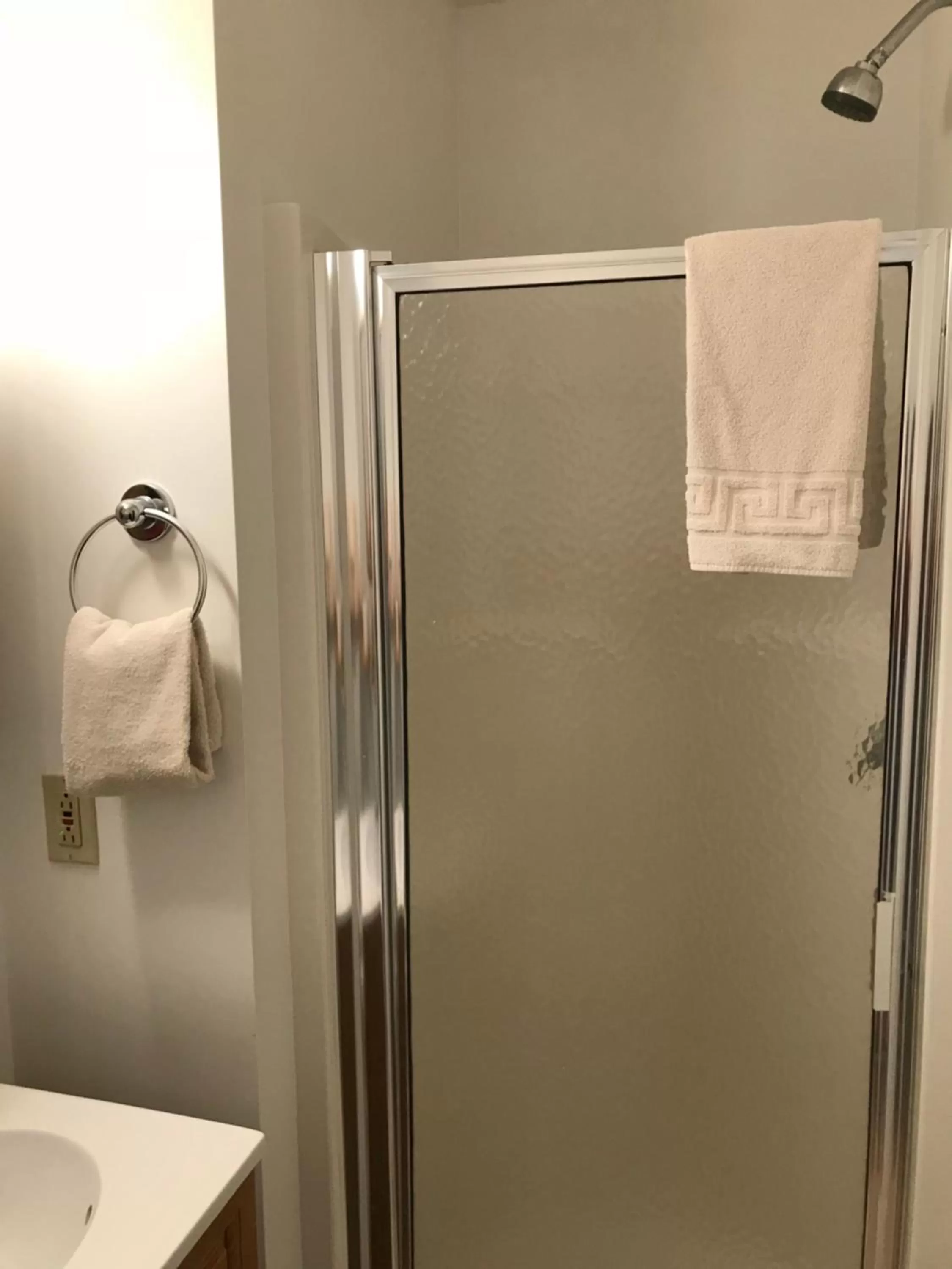 Bathroom in Maple Hill Farm Bed & Breakfast