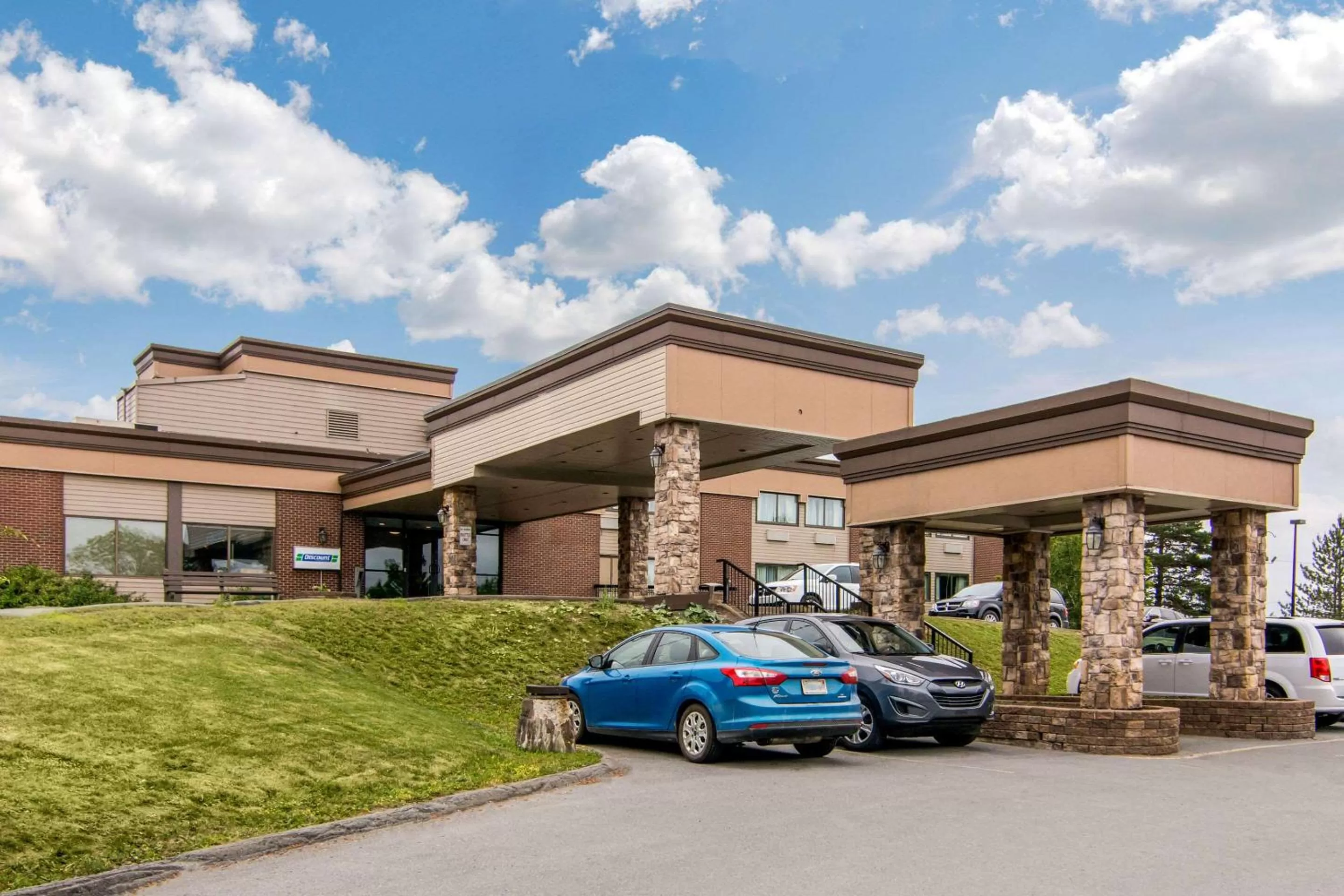 Property building in HFX Airport Hotel