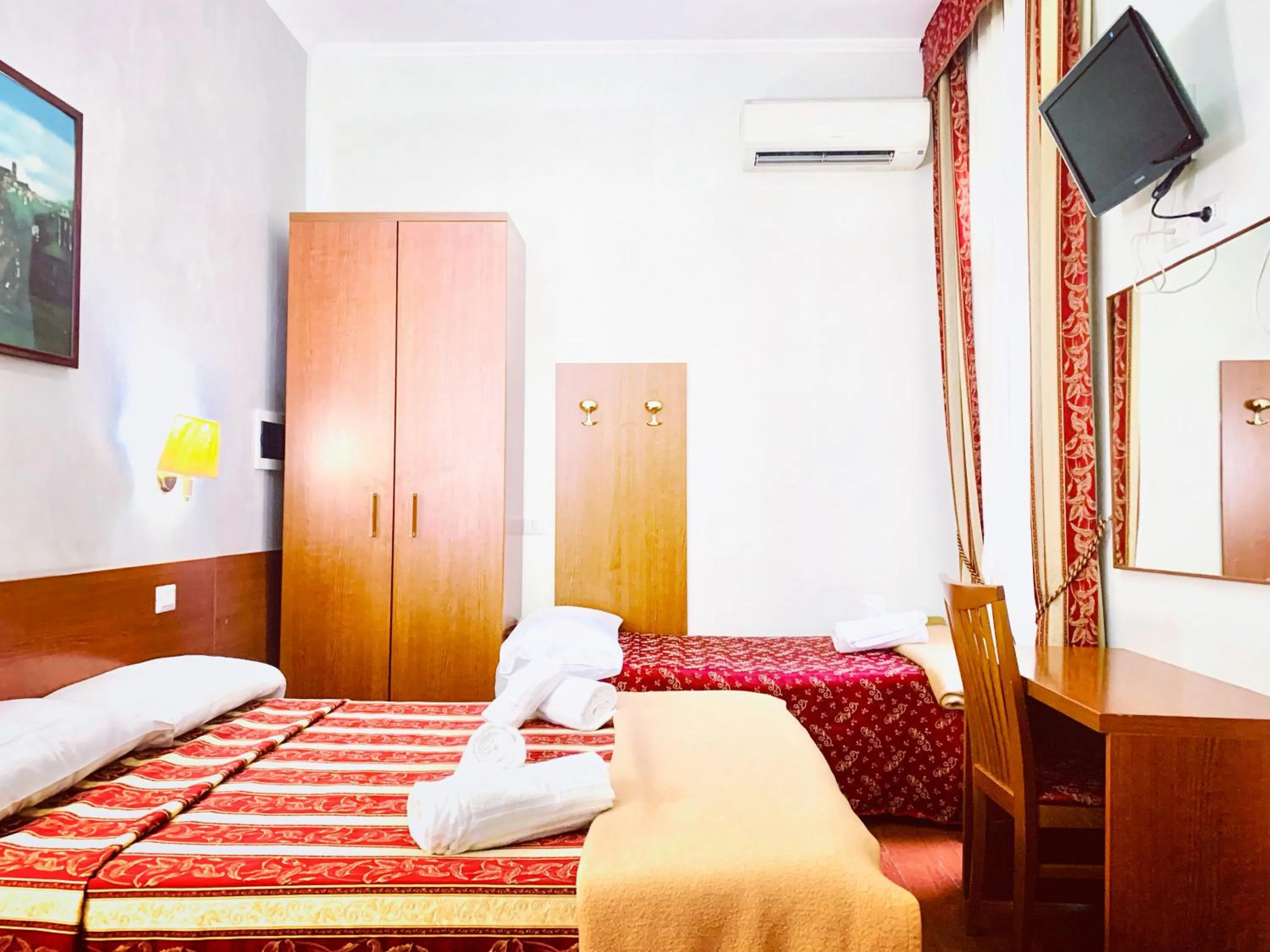 Bed in Toffa Place In Rome