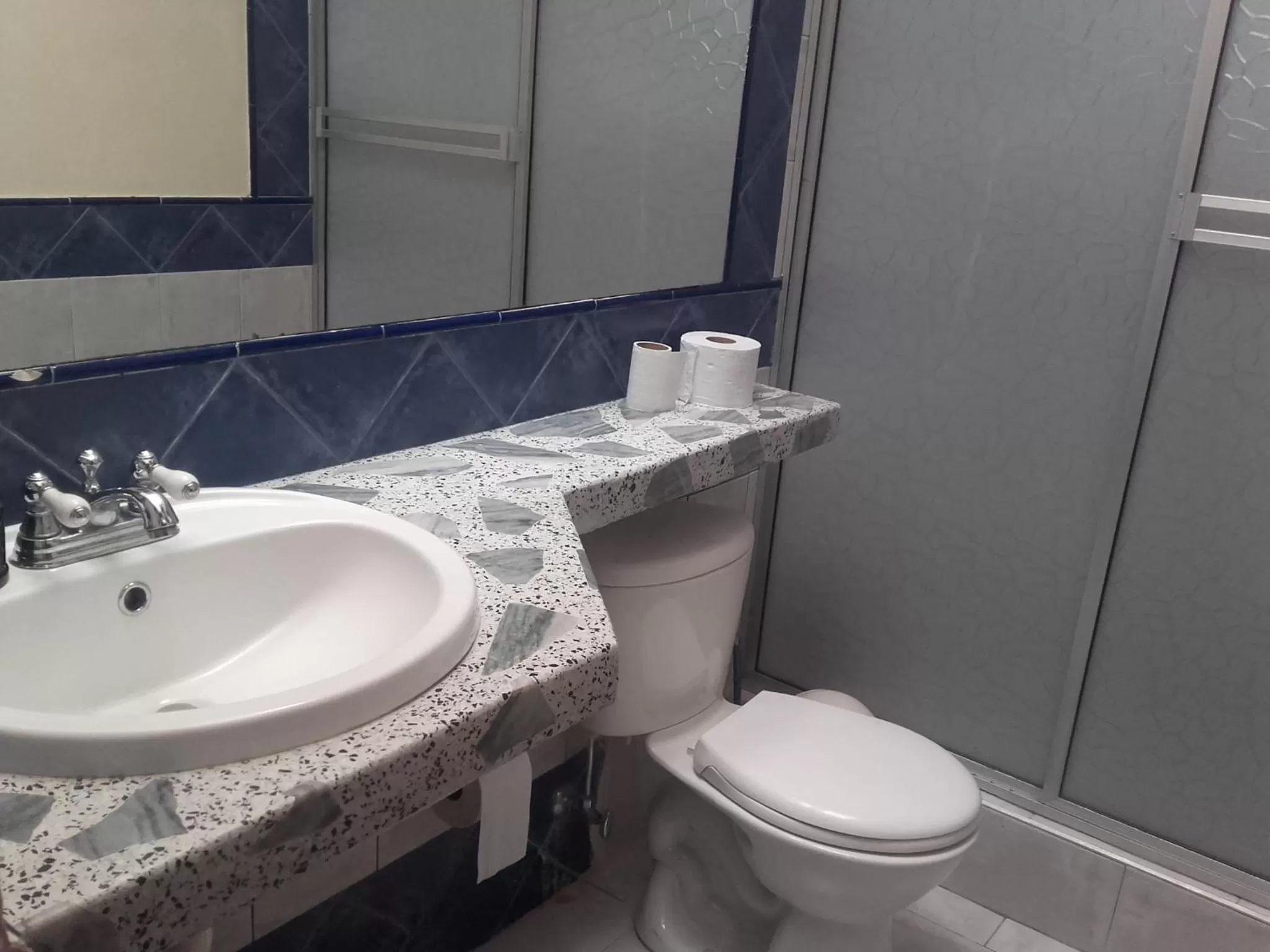 Bathroom in La Gaviota BnB