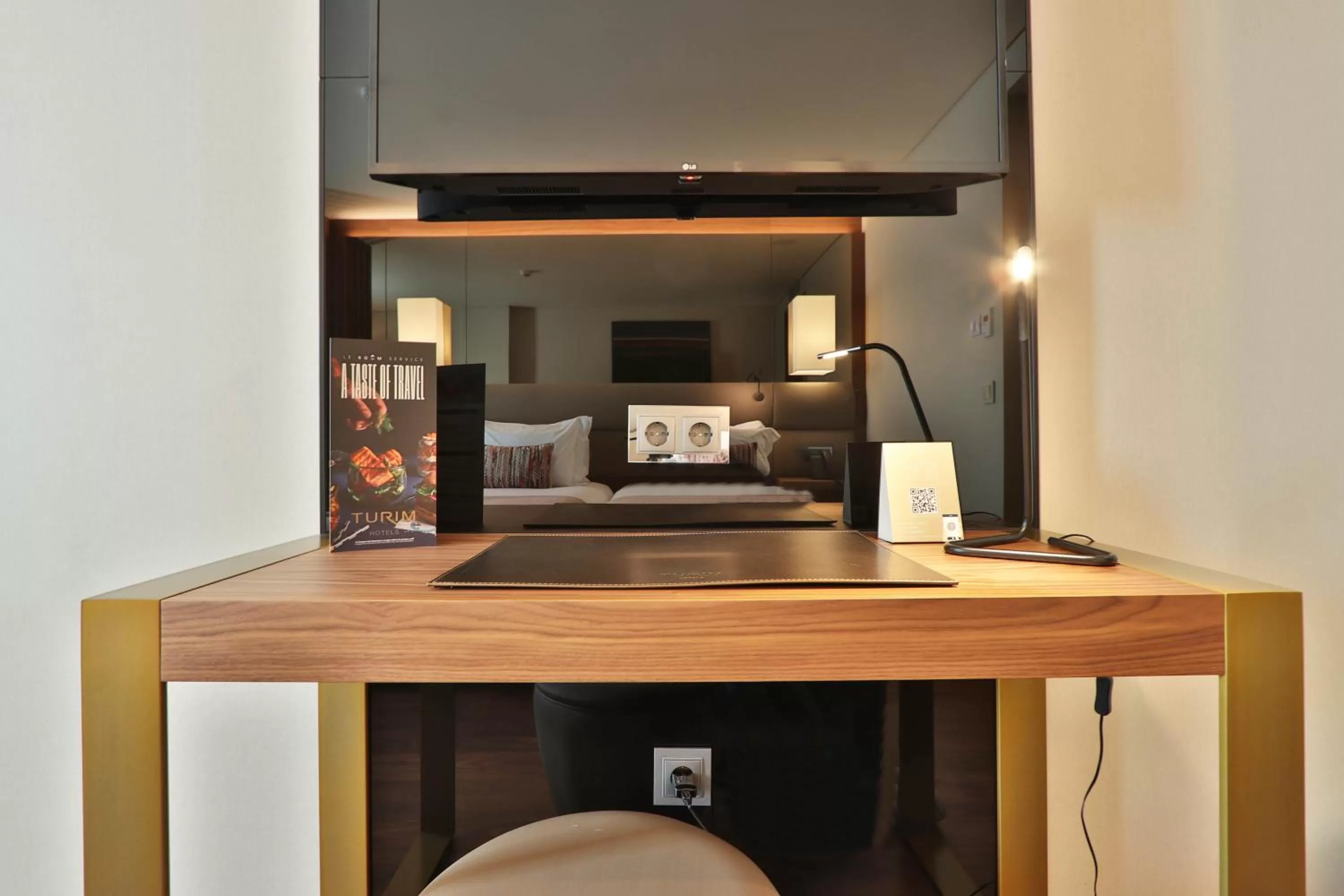 TV and multimedia in TURIM Ibéria Hotel