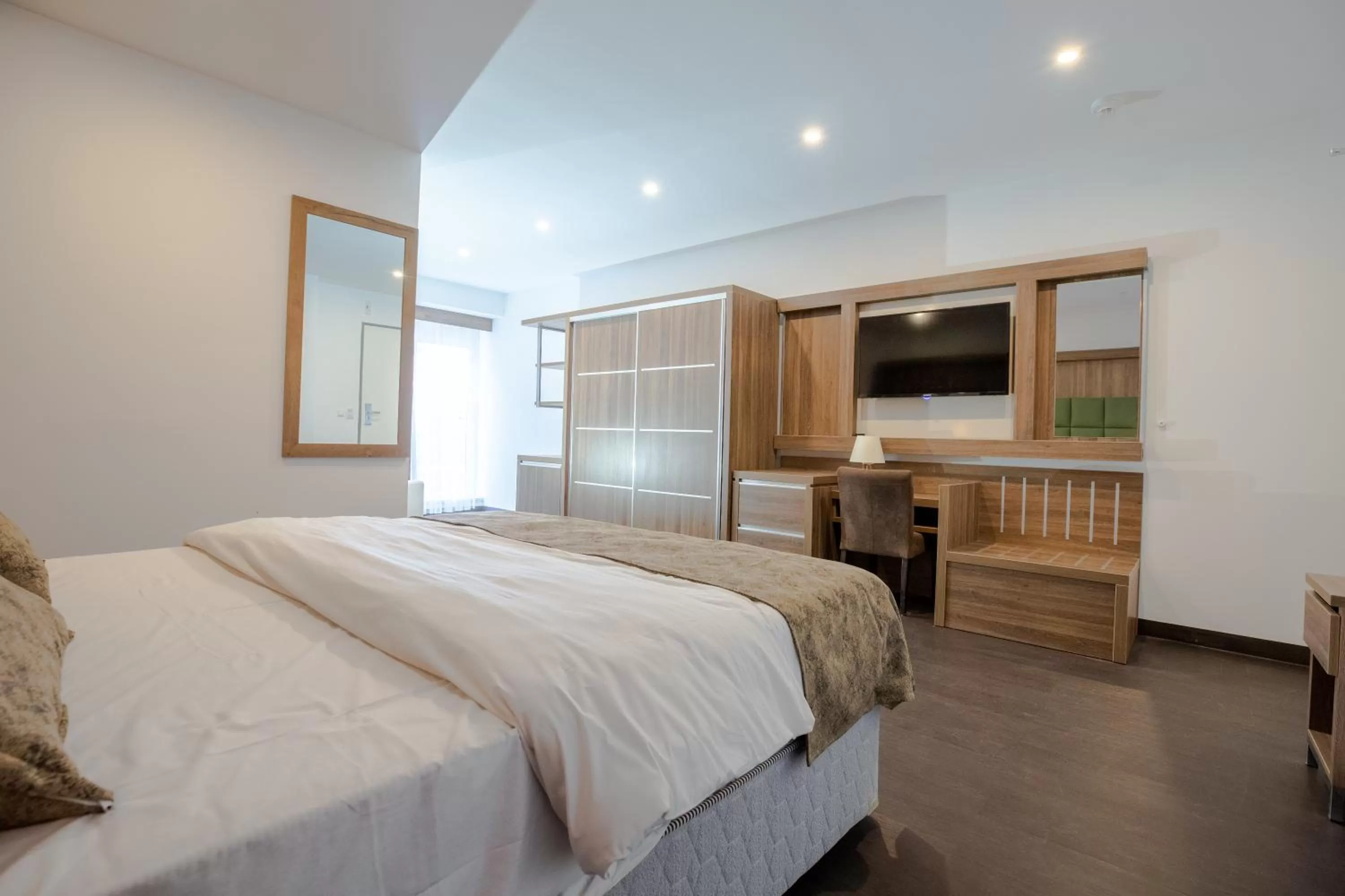 Photo of the whole room, Bed in Hotel Cataleya