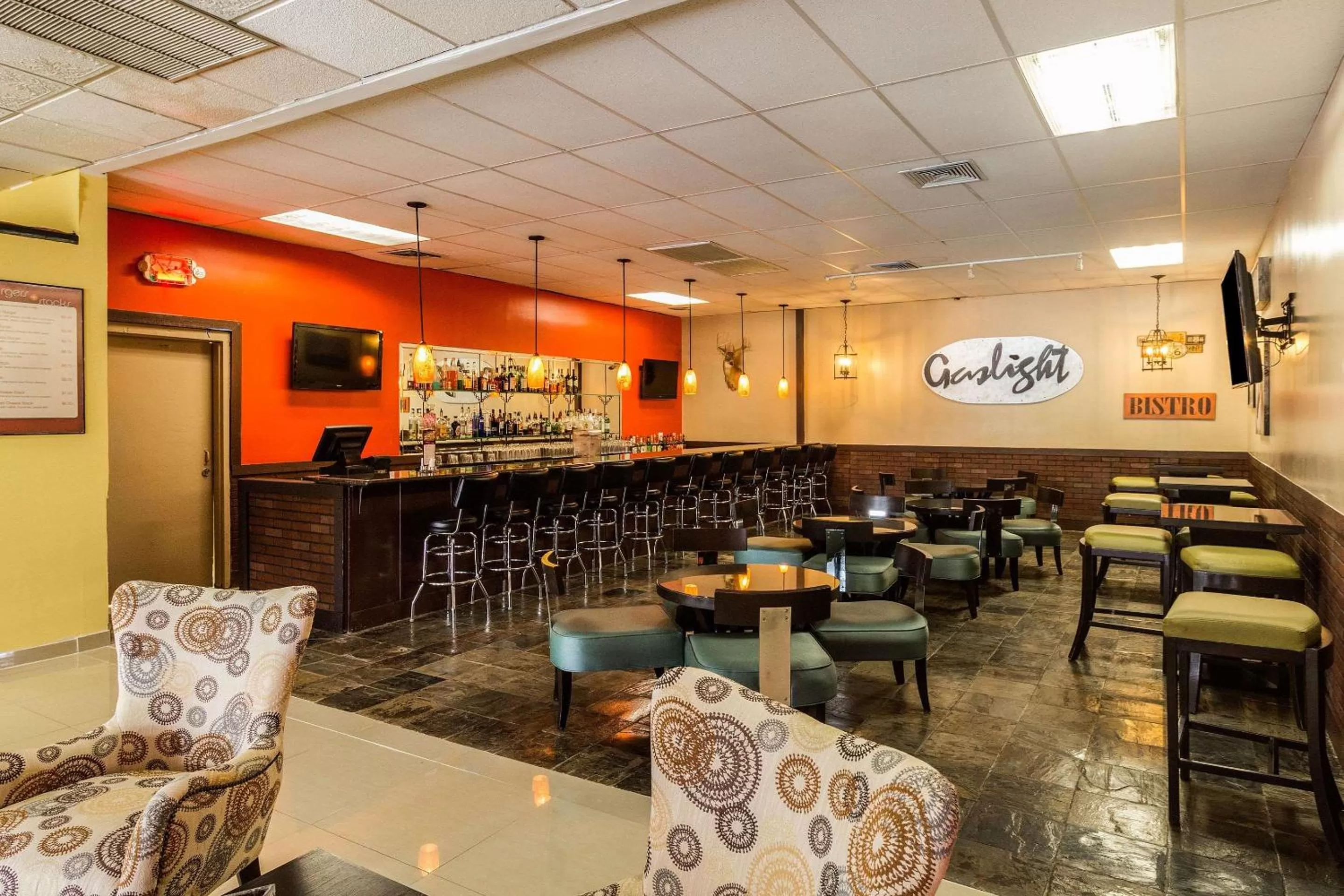 Lounge or bar in Clarion Inn near McAllen Airport