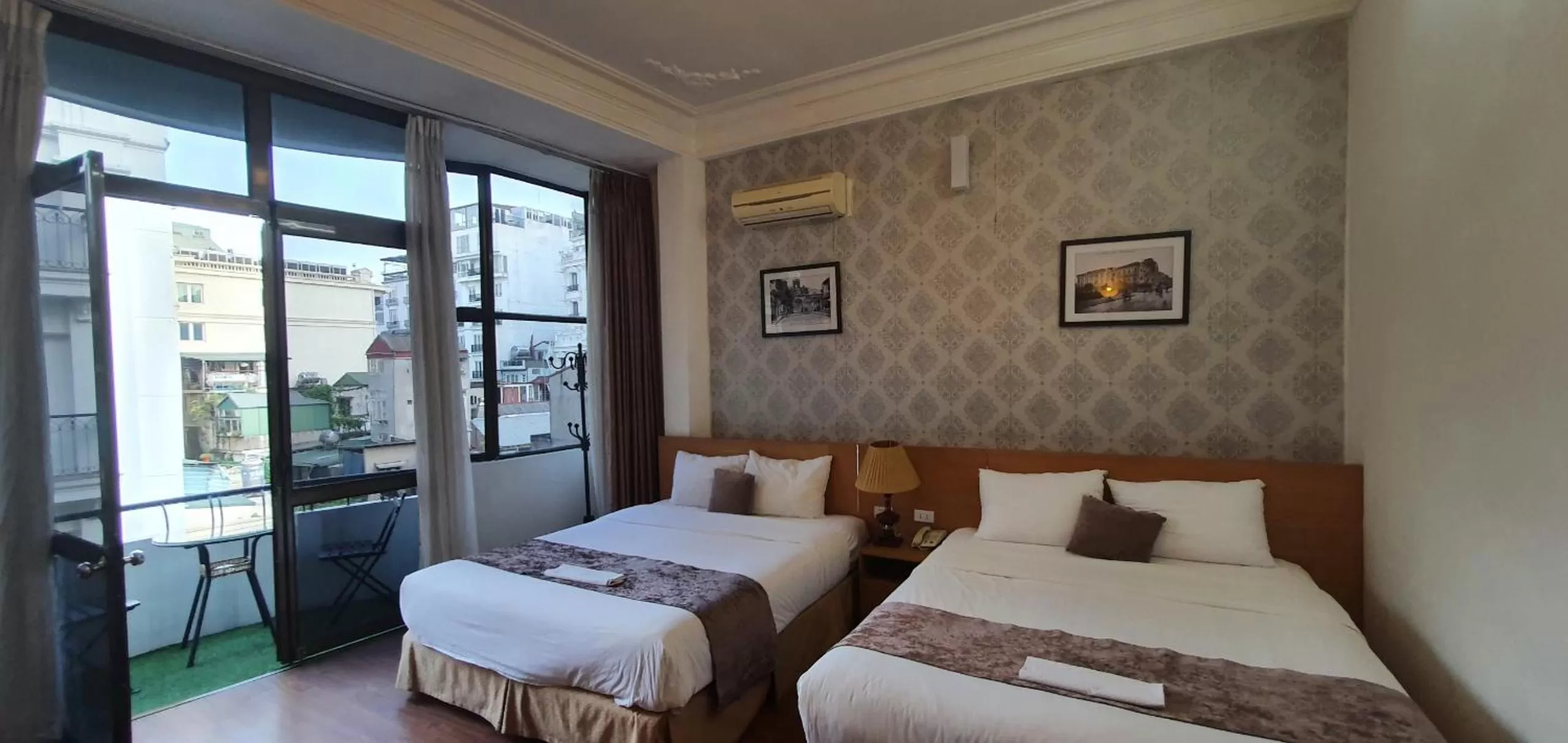 Photo of the whole room, Bed in Hanoi Win Hotel & Travel