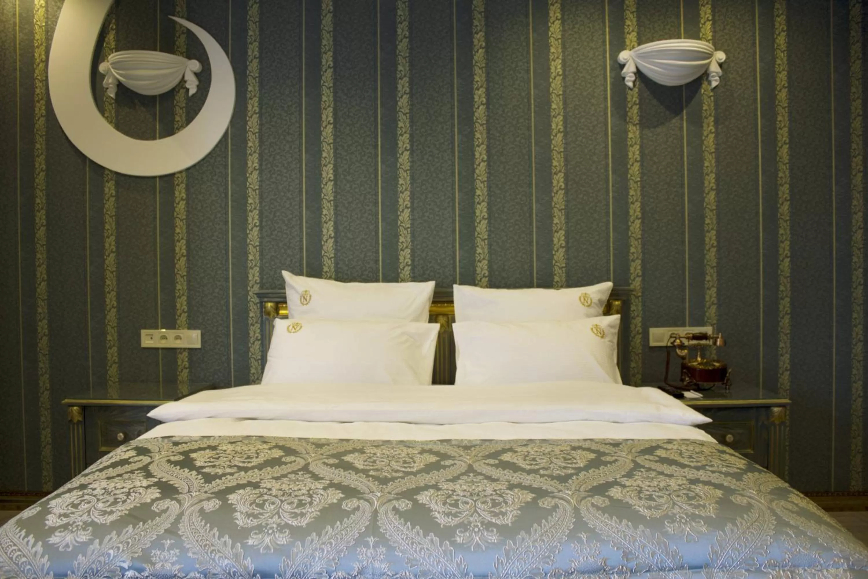 Bed in Neapol Boutique Hotel