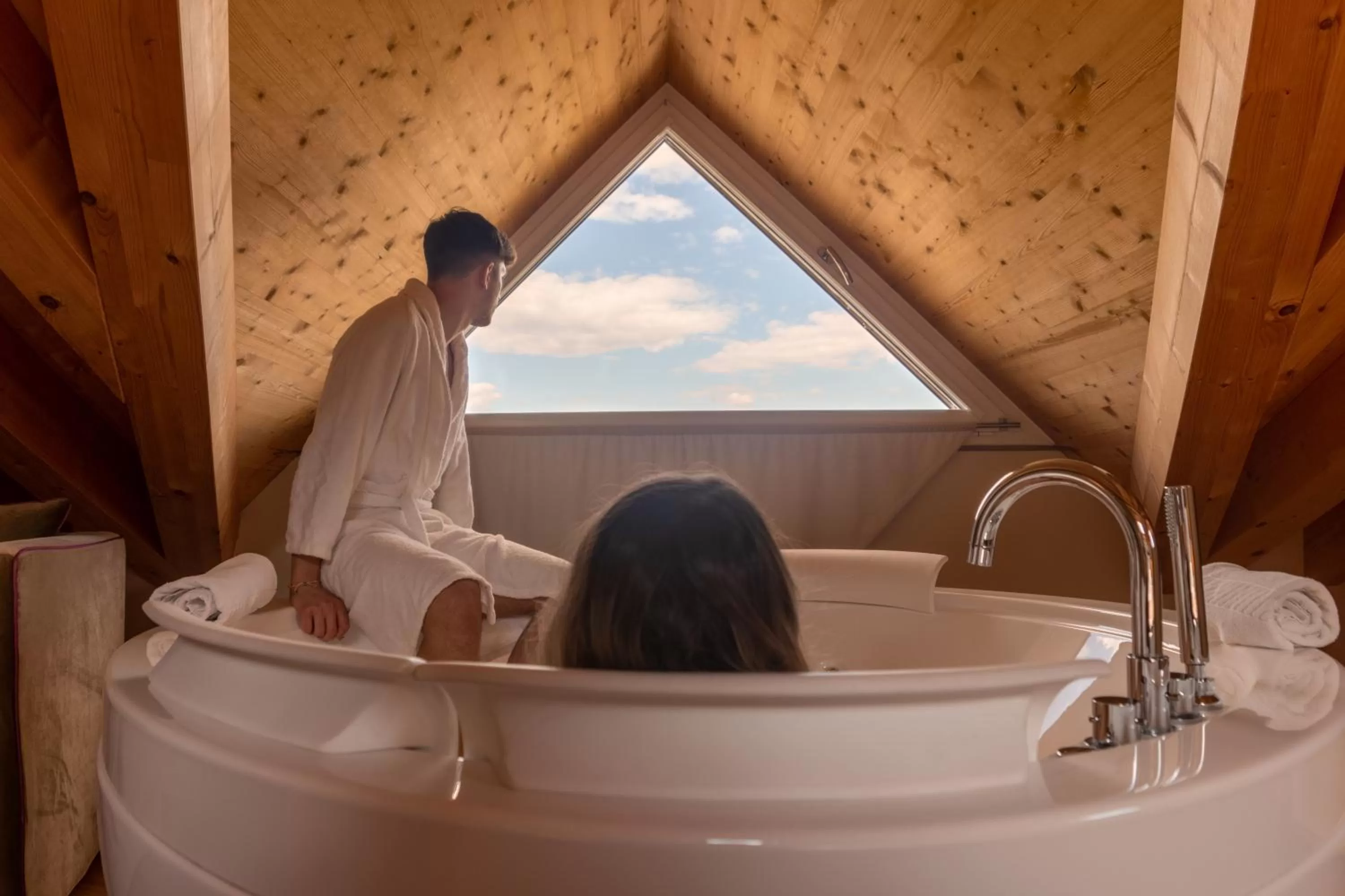 Bath in Villa del Poggio Prosecco Bike Hotel