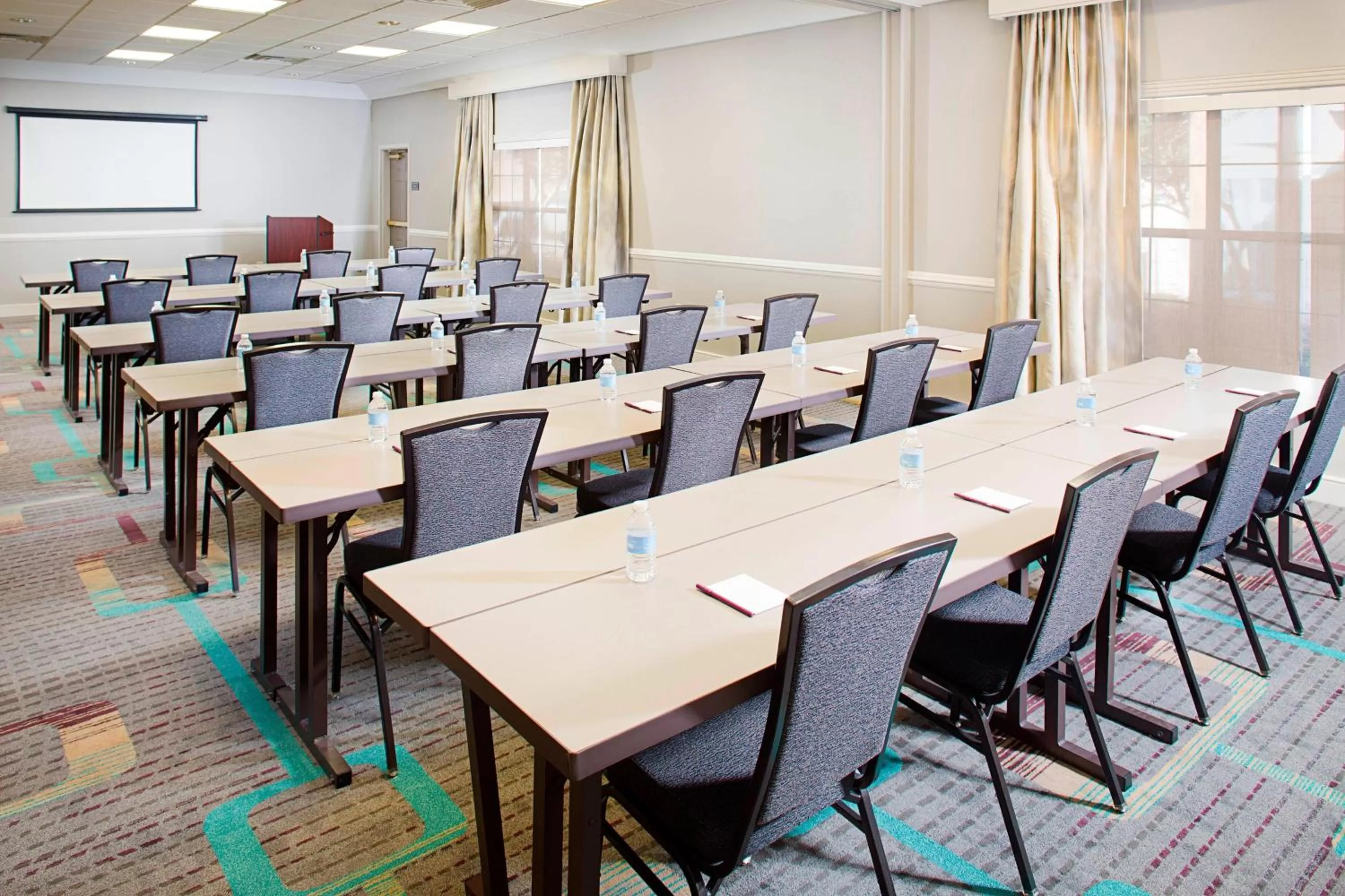 Meeting/conference room in Residence Inn Dallas Park Central