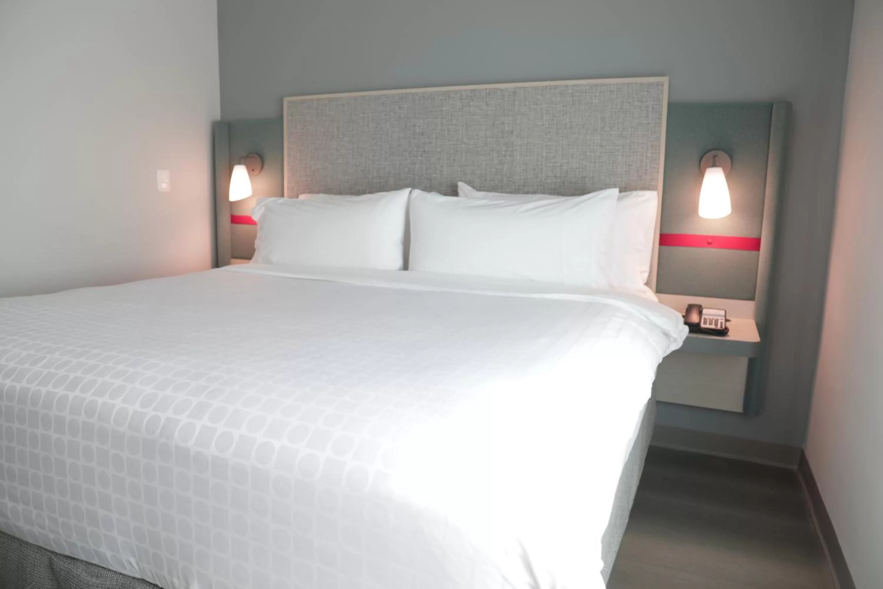 Bed in avid hotel - Fresnillo by IHG