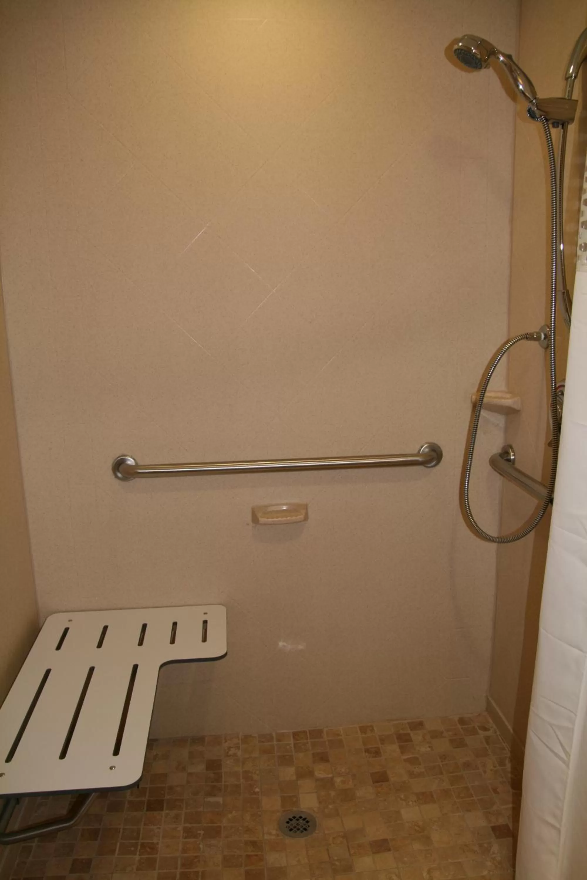 King Room with Tub - Disability Access in McKnight Hotel