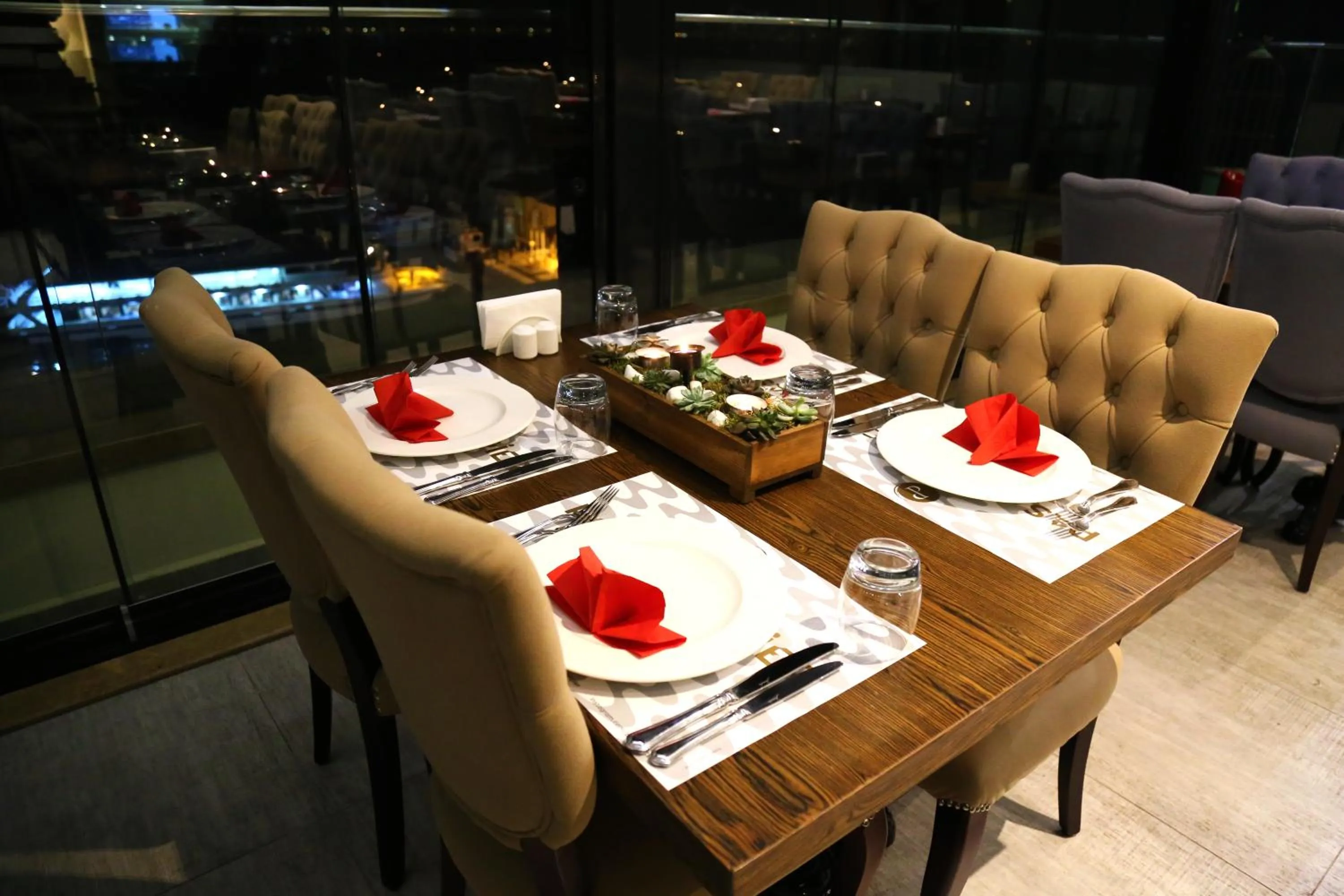 Food and drinks in Pasaport Pier Hotel