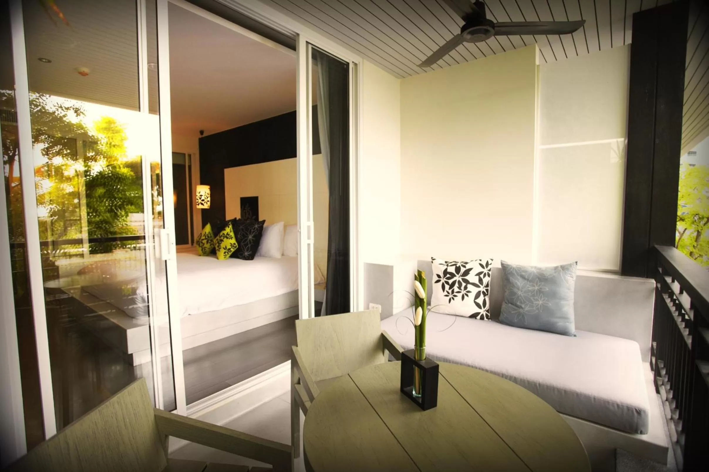 Balcony/Terrace, Bed in Cher Resort