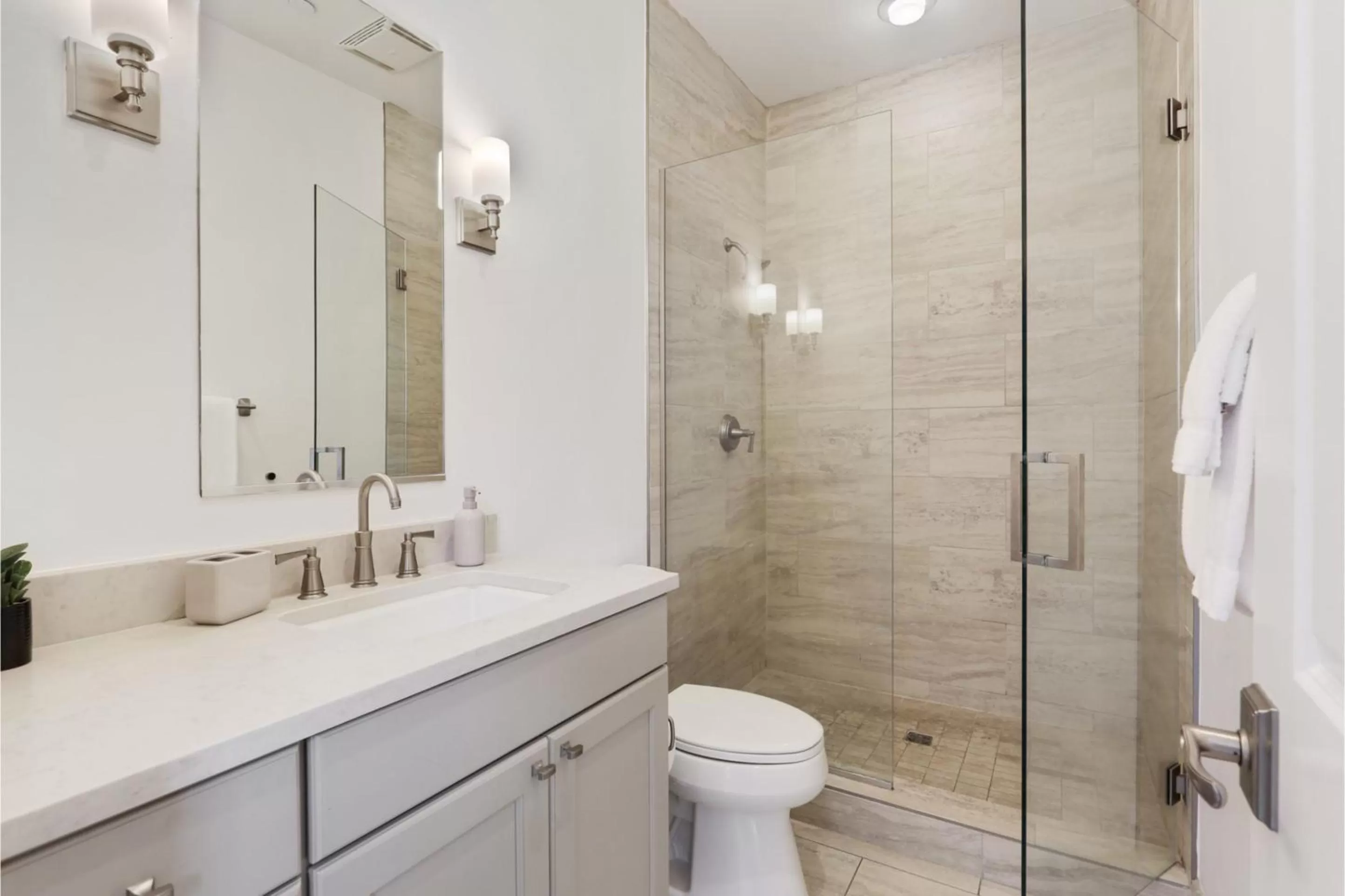 Roami at Bourbon Place