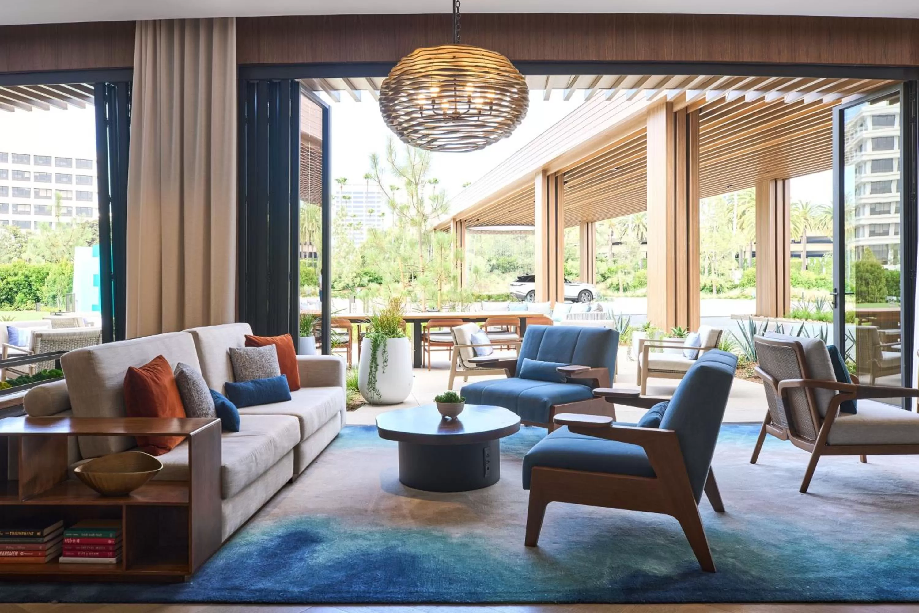 Lobby or reception in VEA Newport Beach, a Marriott Resort & Spa