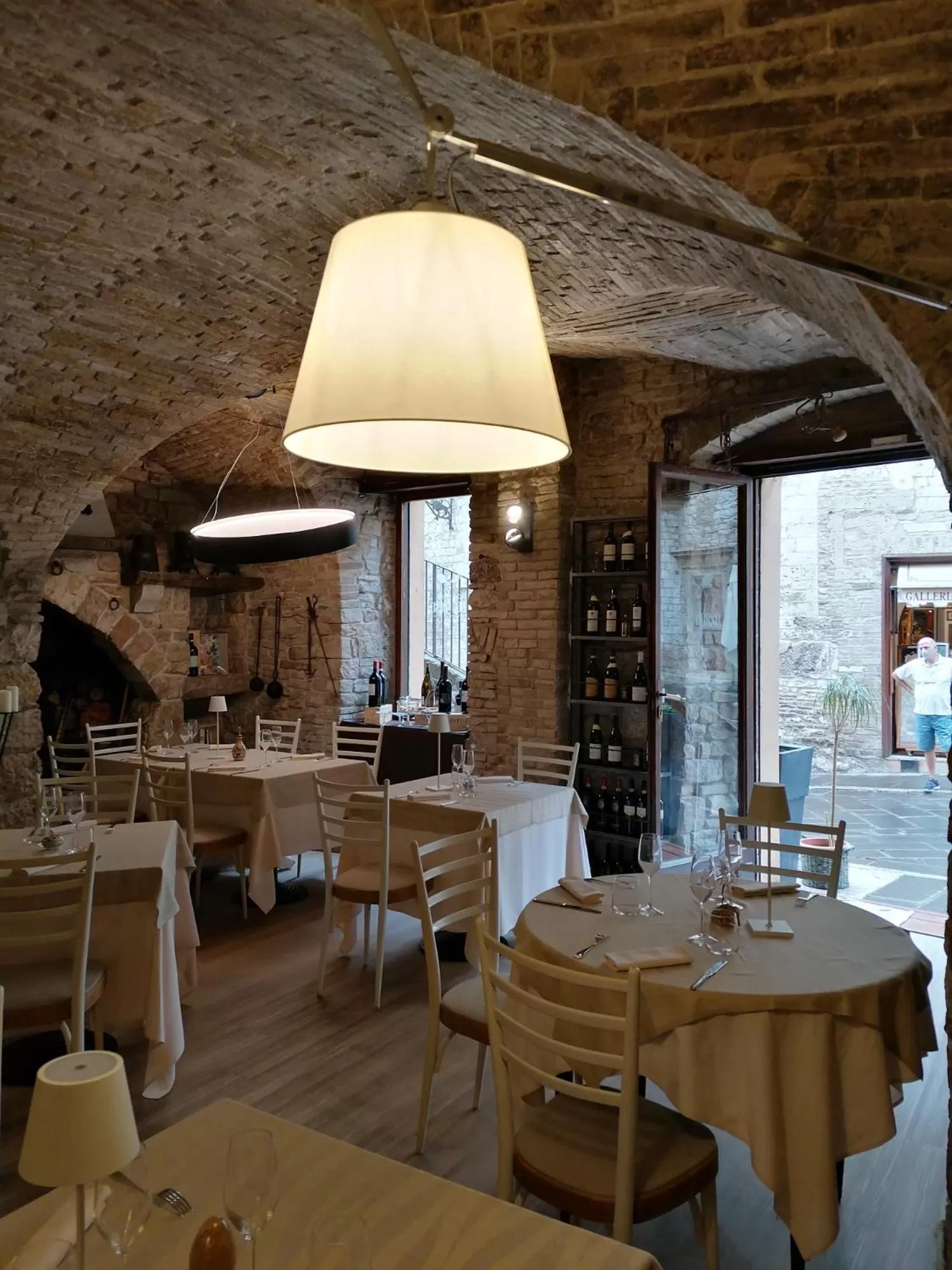 Restaurant/places to eat in Asisium Boutique Hotel