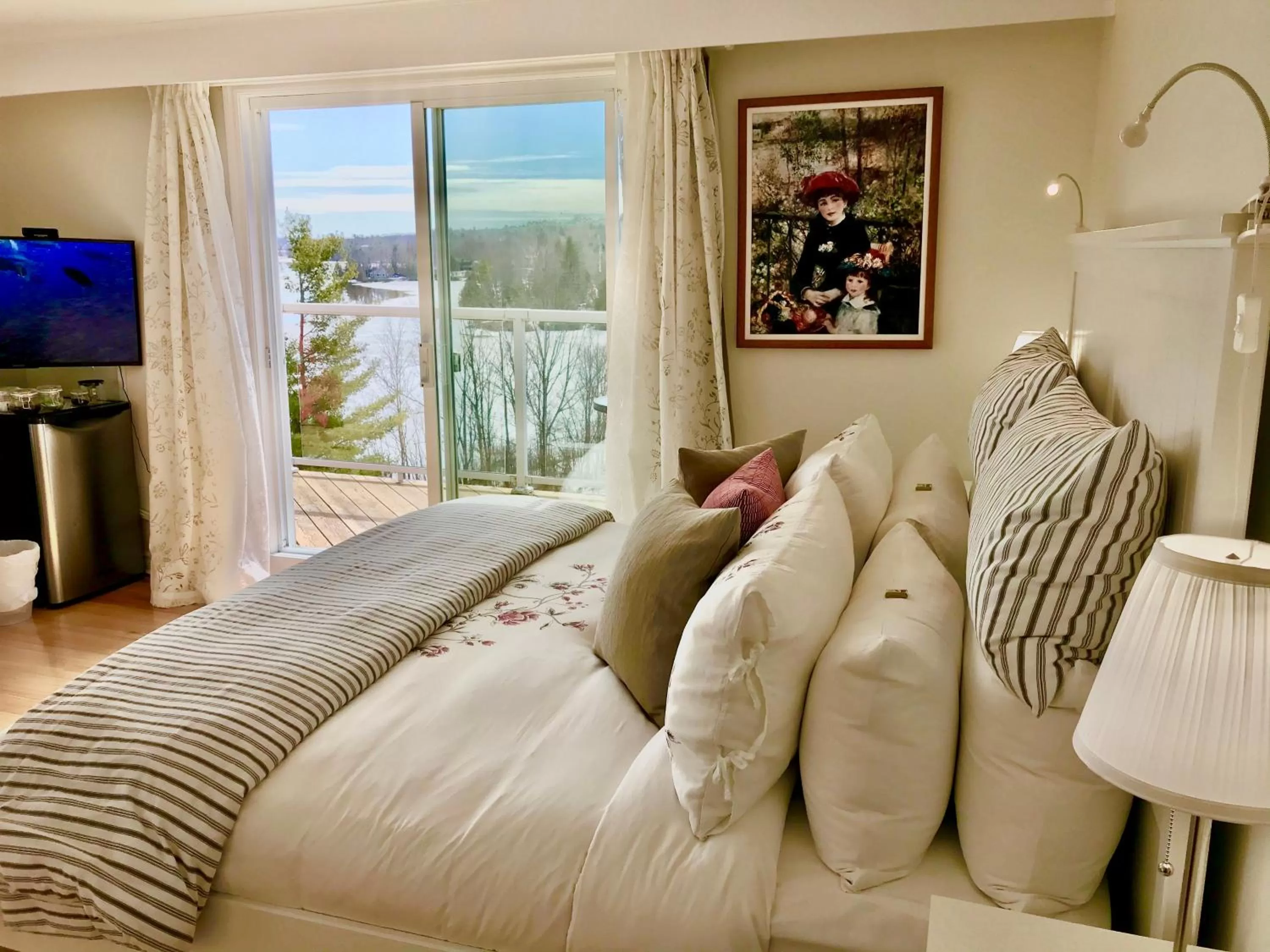 Patio, Seating Area in Auberge Tom B&B