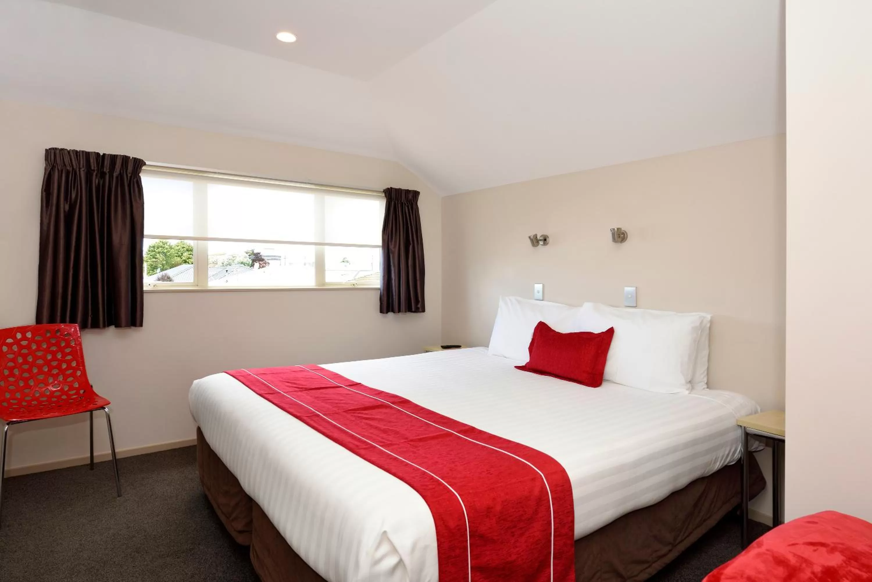 Bedroom, Bed in 171 On High Motel