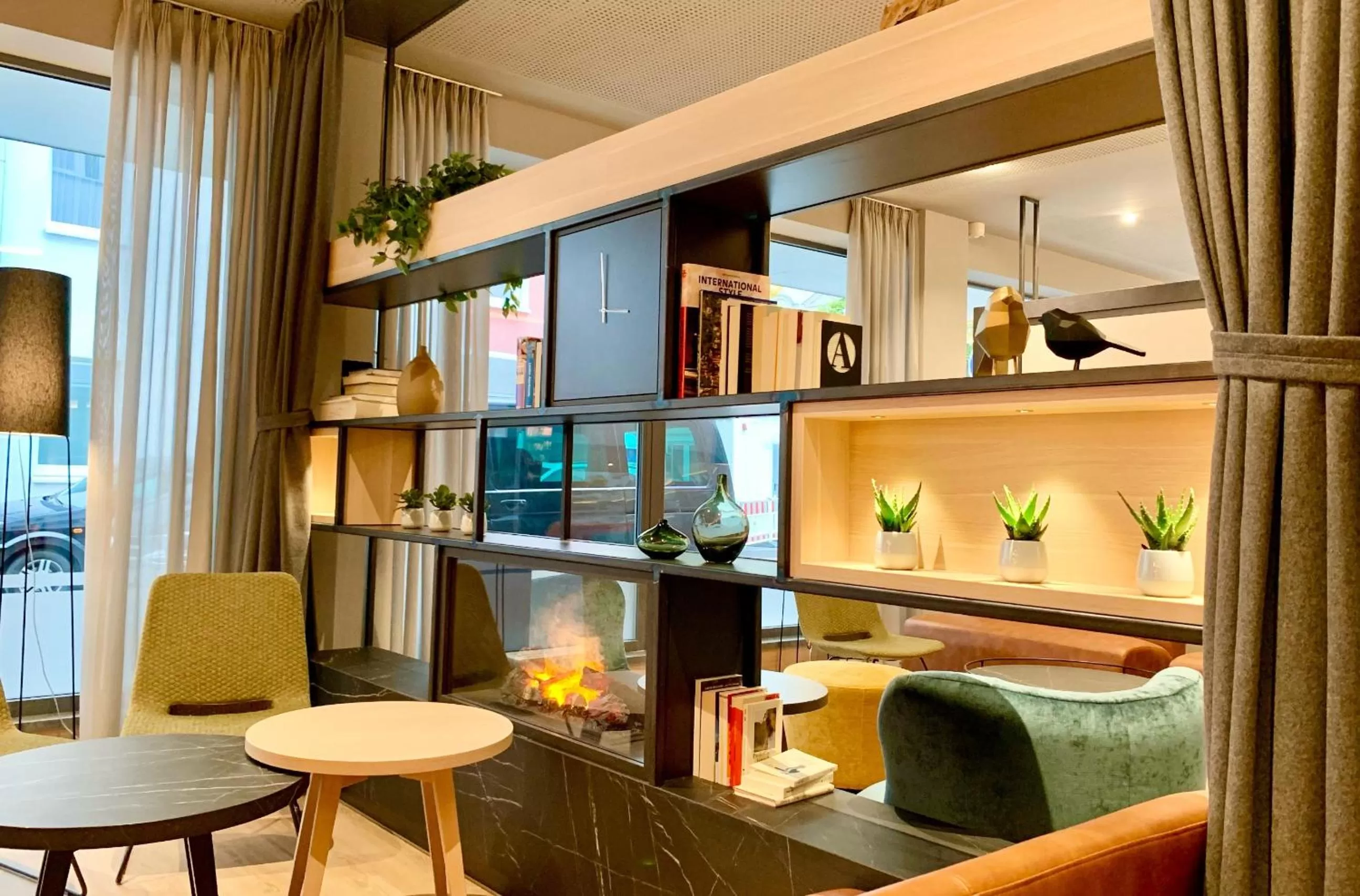 Lounge or bar in zeitwohnhaus SUITE-HOTEL & SERVICED APARTMENTS