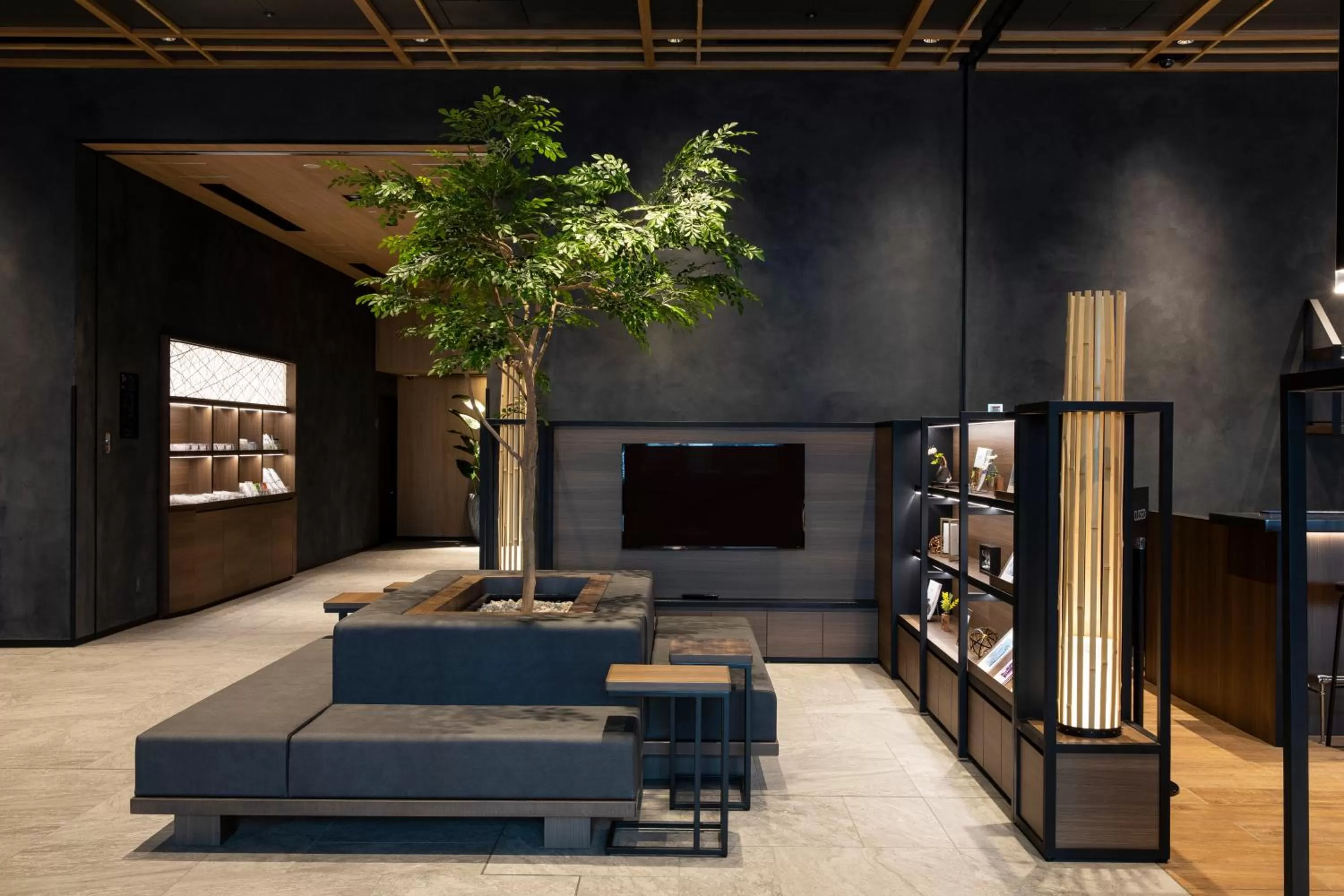 Lobby or reception in Hotel Keihan Tenmabashi Ekimae