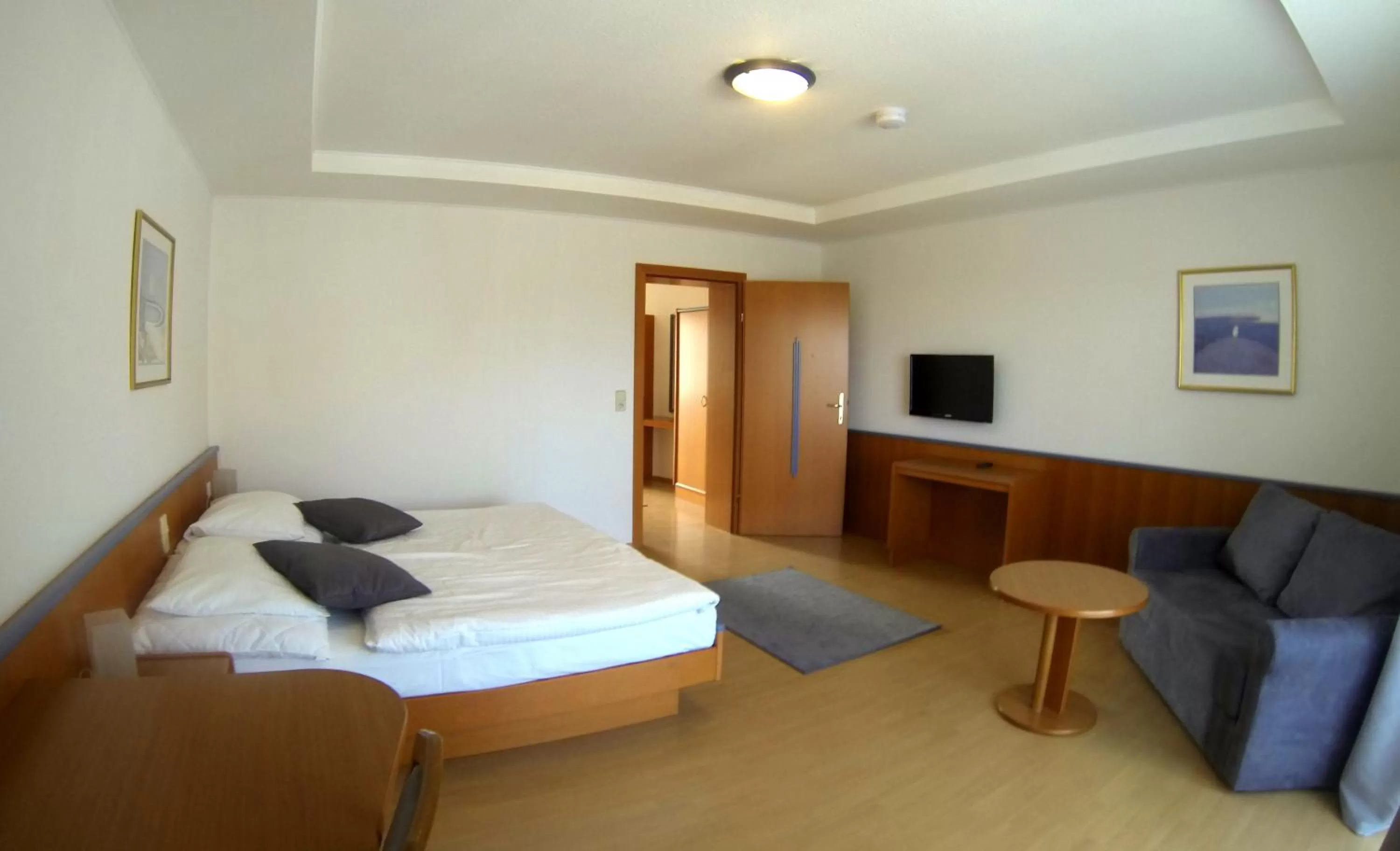 Photo of the whole room in Sporthotel Podersdorf