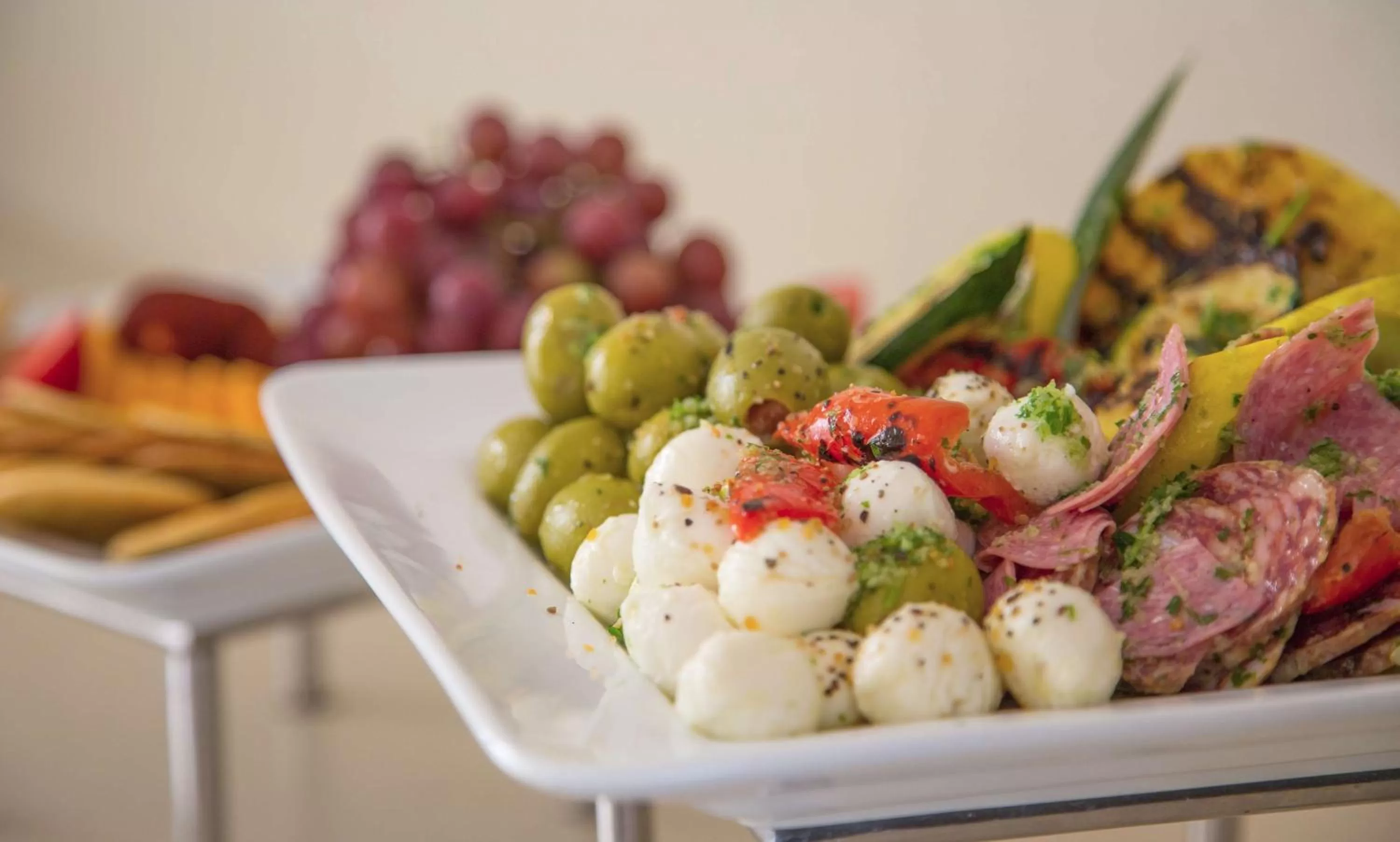 Restaurant/places to eat in DoubleTree by Hilton Chicago - Oak Brook