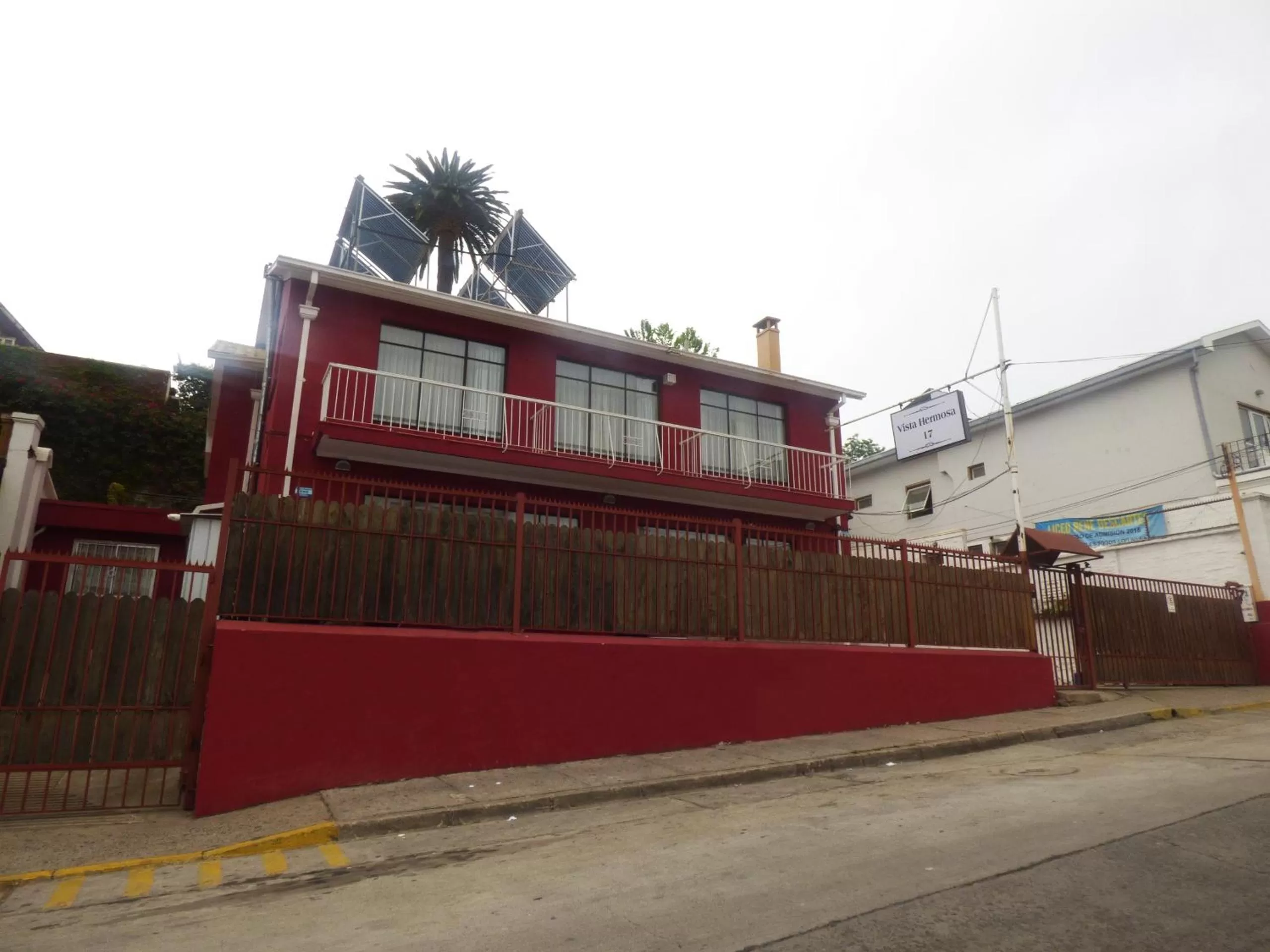 Facade/entrance in Hotel Vista Hermosa 17