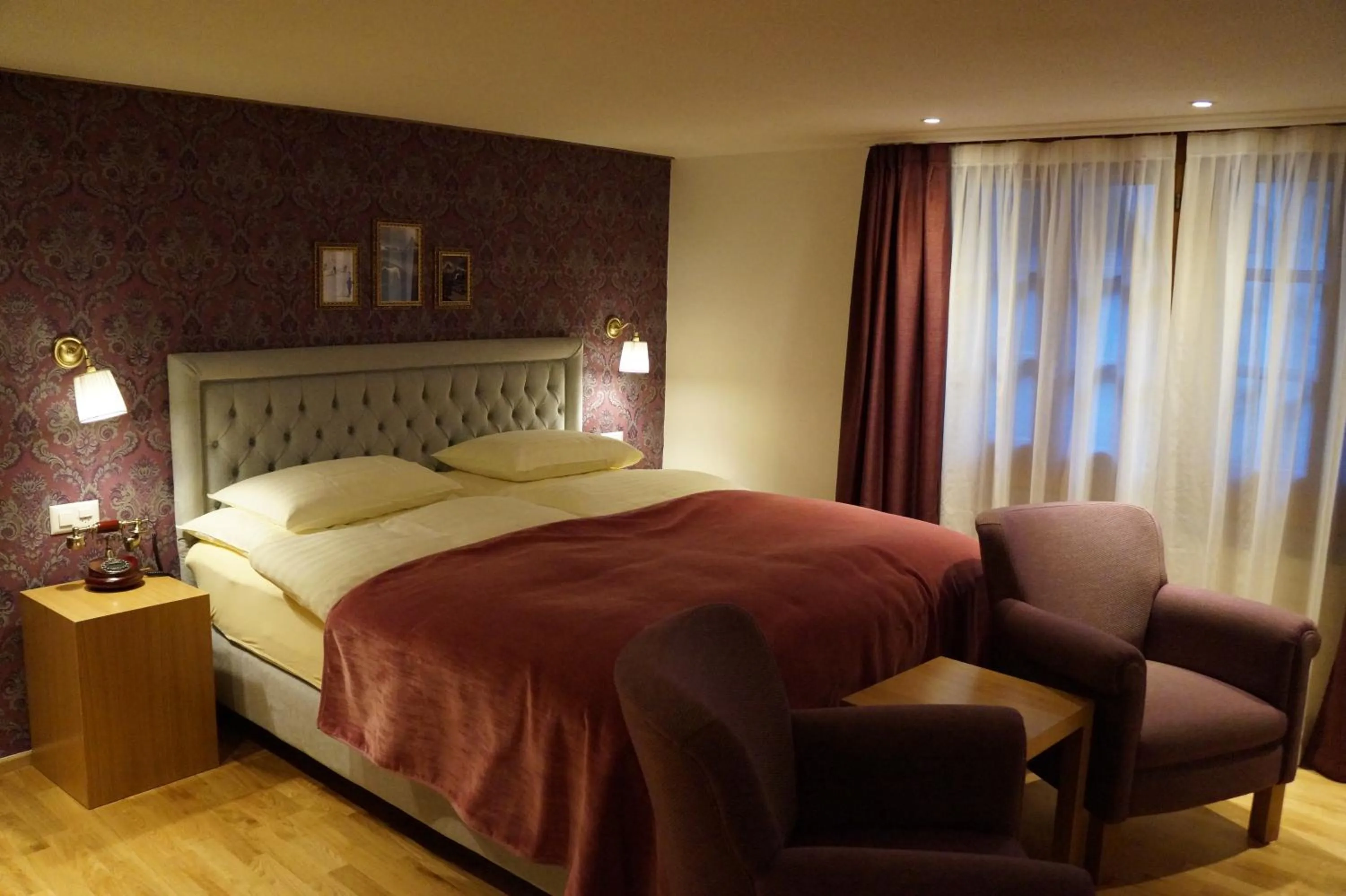 Restaurant/places to eat, Bed in Hotel Walliserhof Zermatt