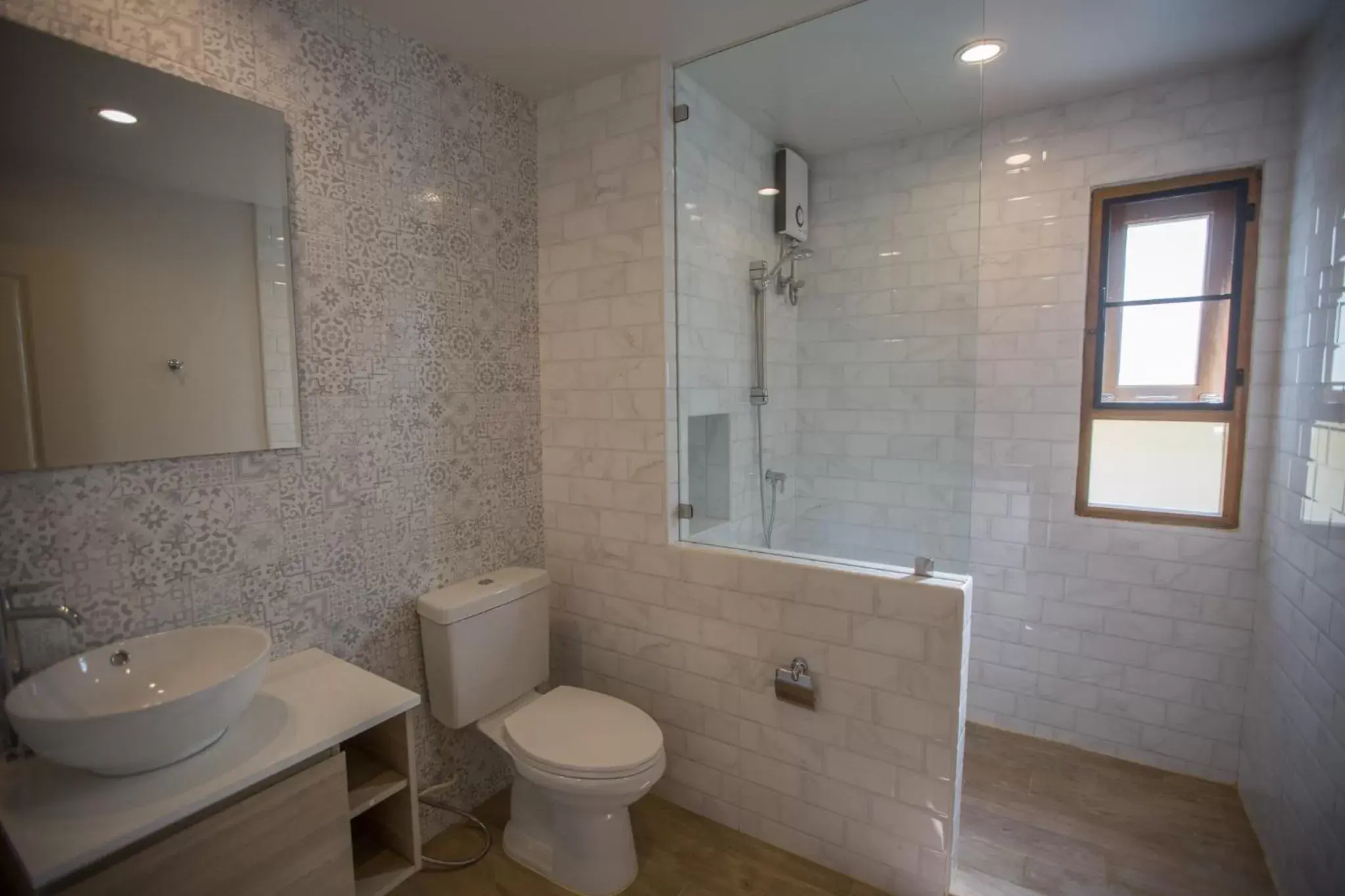 Twin Room with Window in Vera Nidhra - Self check-in after 6pm Twin Room with Window in Vera Nidhra - Self check-in after 6pm