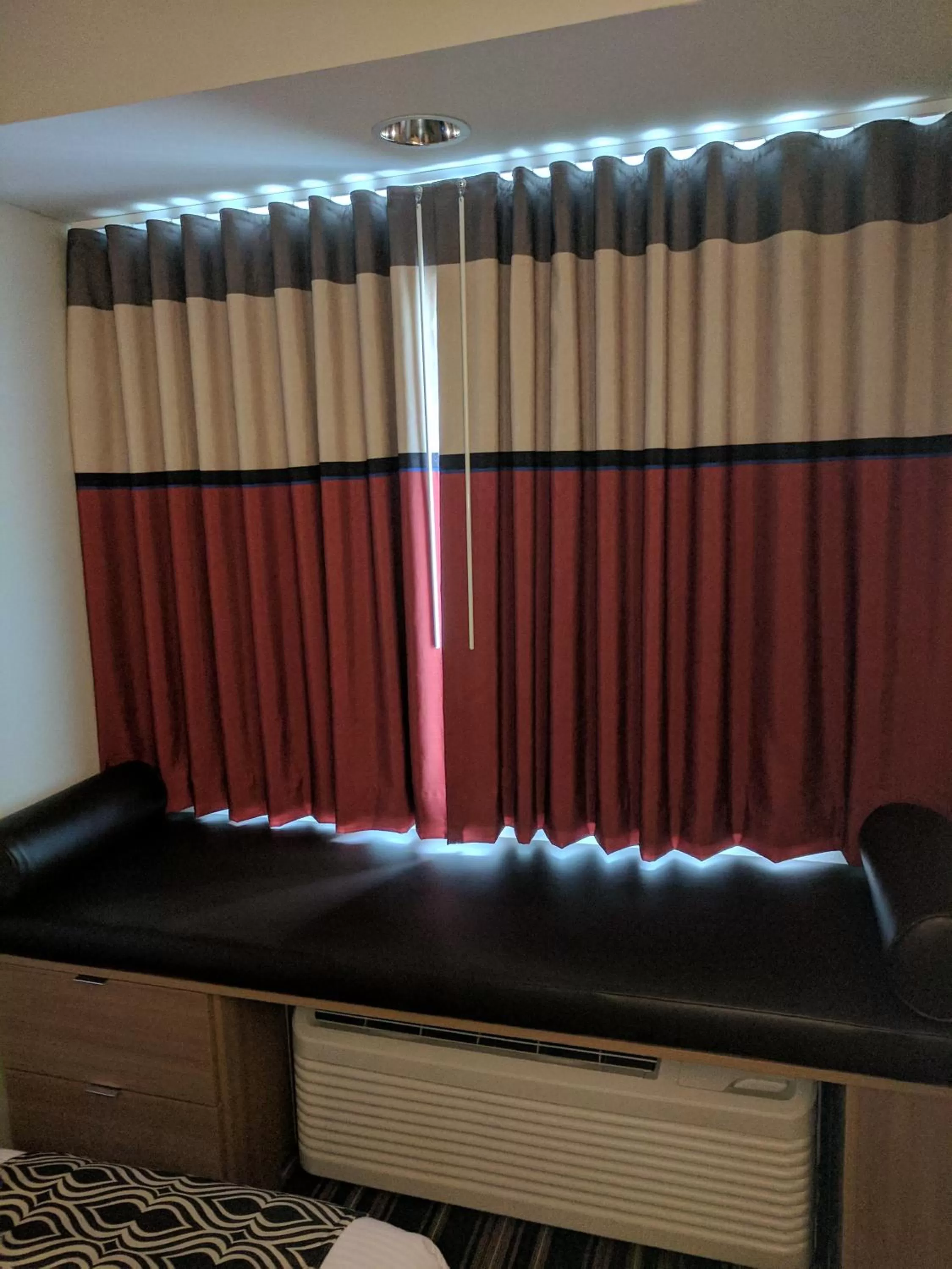 Bedroom in Microtel Inn & Suites by Wyndham Clarion