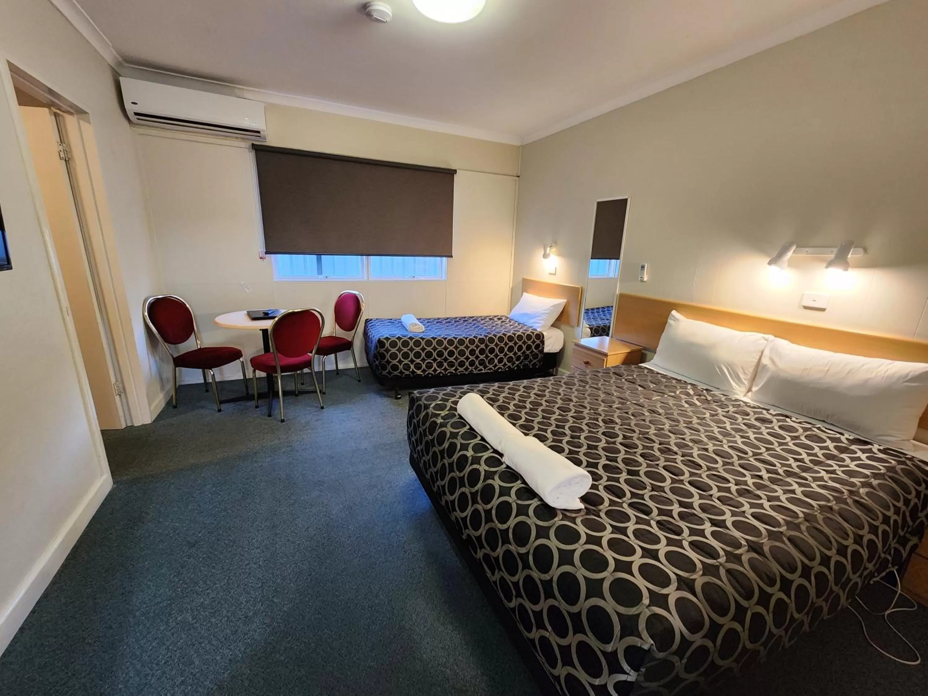 Bed in Hume Inn Motel Albury CBD